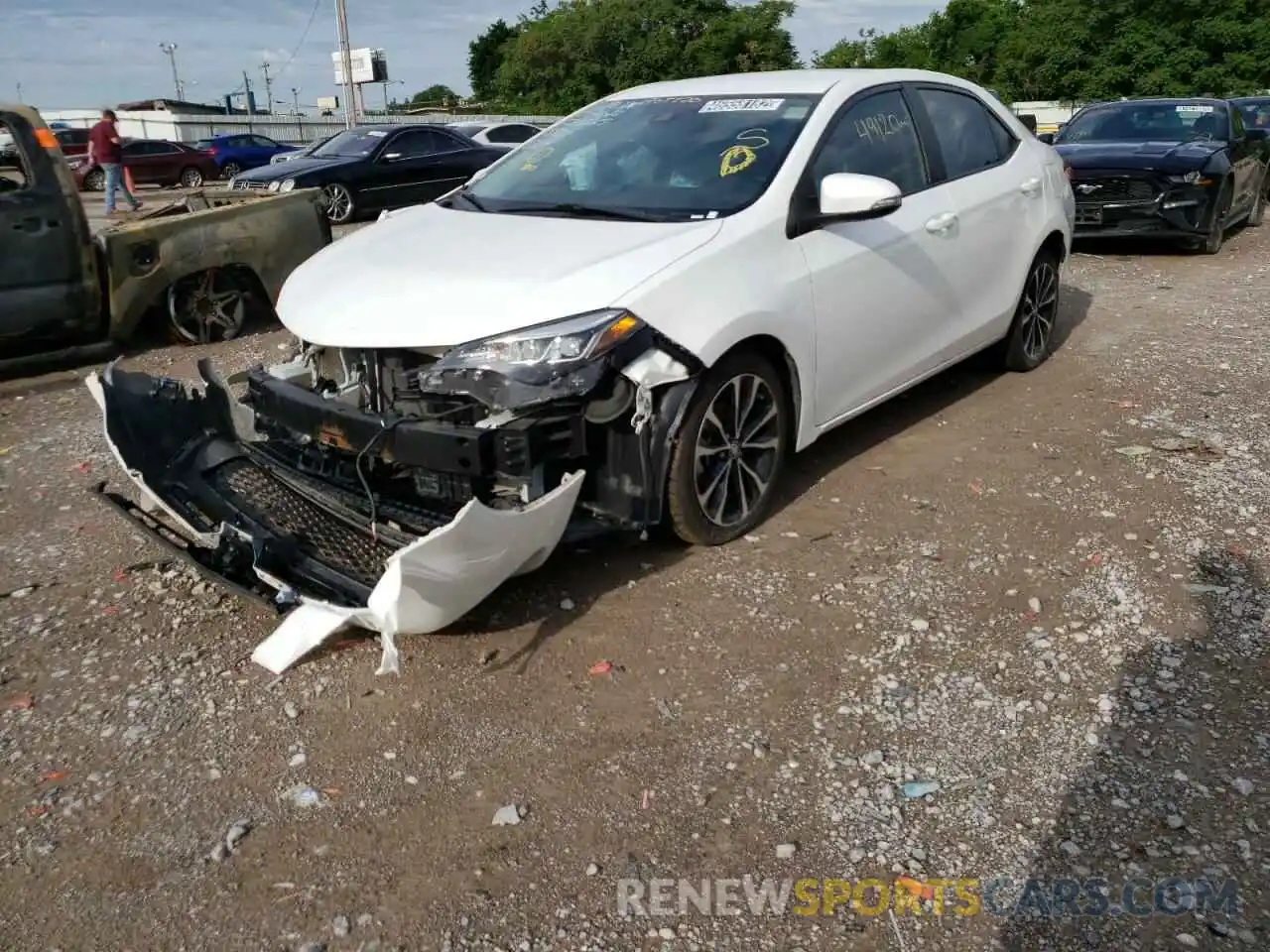 2 Photograph of a damaged car 5YFBURHE7KP905720 TOYOTA COROLLA 2019