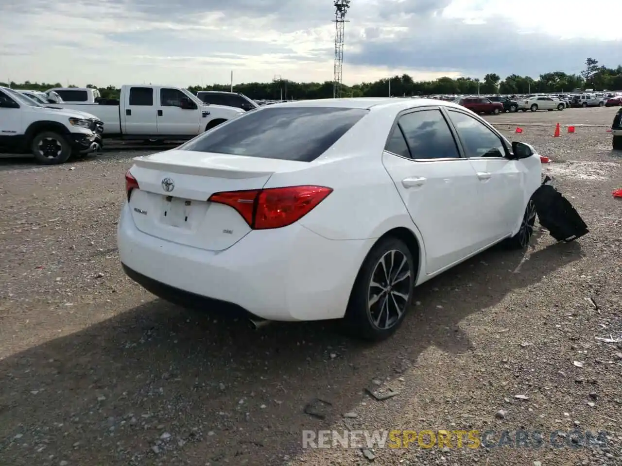 4 Photograph of a damaged car 5YFBURHE7KP905720 TOYOTA COROLLA 2019