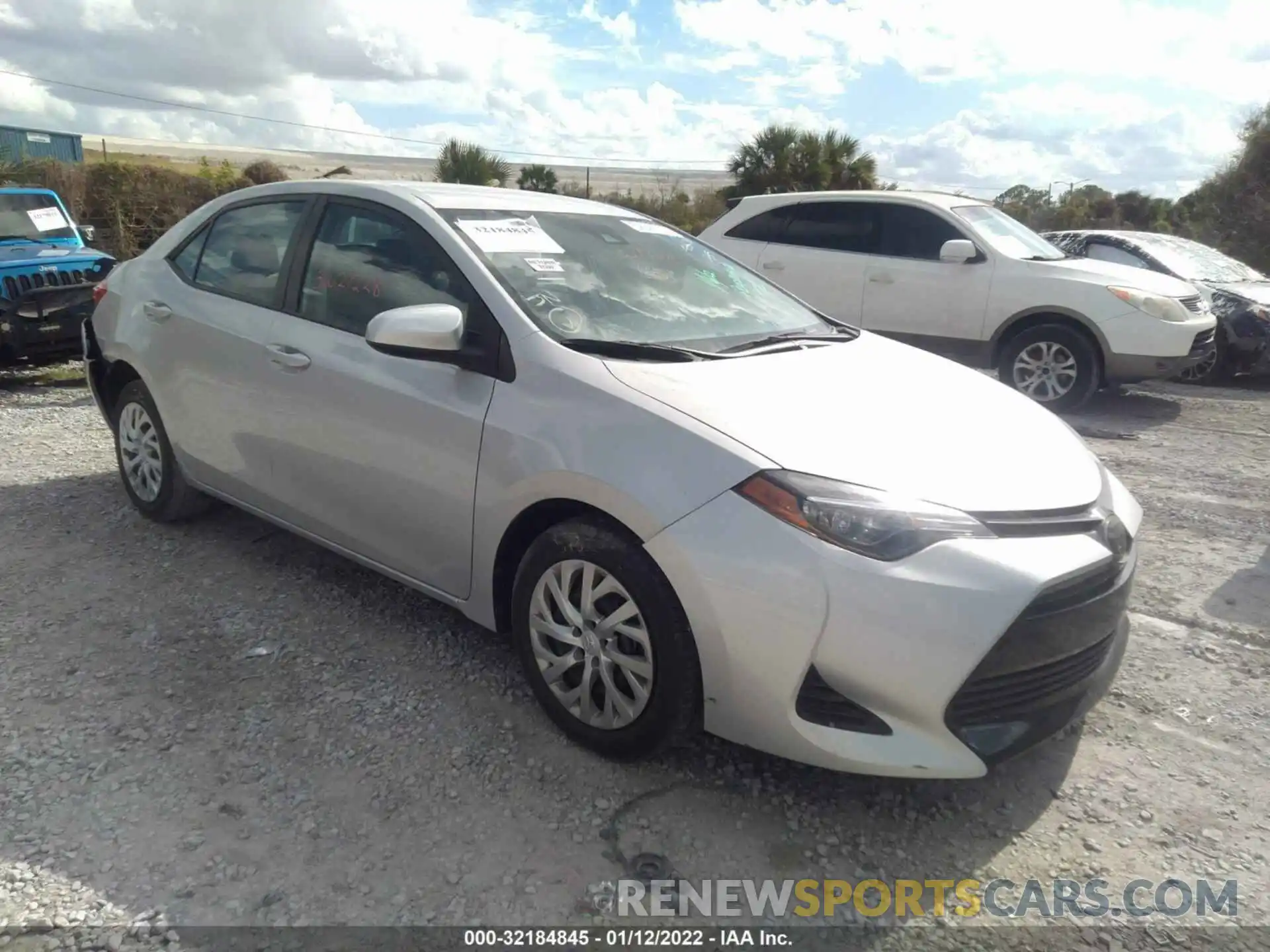 1 Photograph of a damaged car 5YFBURHE7KP906253 TOYOTA COROLLA 2019