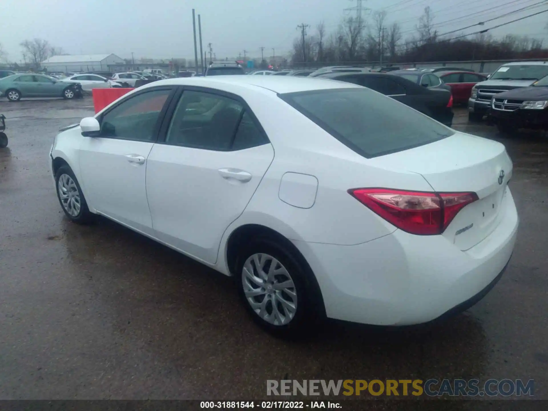 3 Photograph of a damaged car 5YFBURHE7KP906379 TOYOTA COROLLA 2019