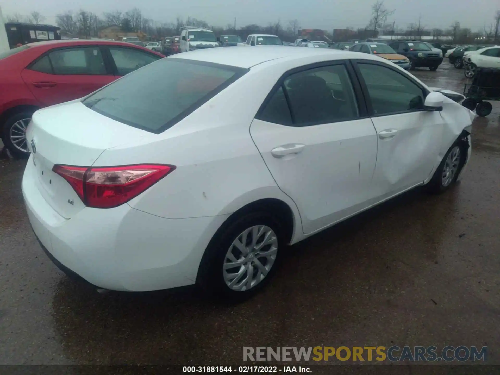 4 Photograph of a damaged car 5YFBURHE7KP906379 TOYOTA COROLLA 2019