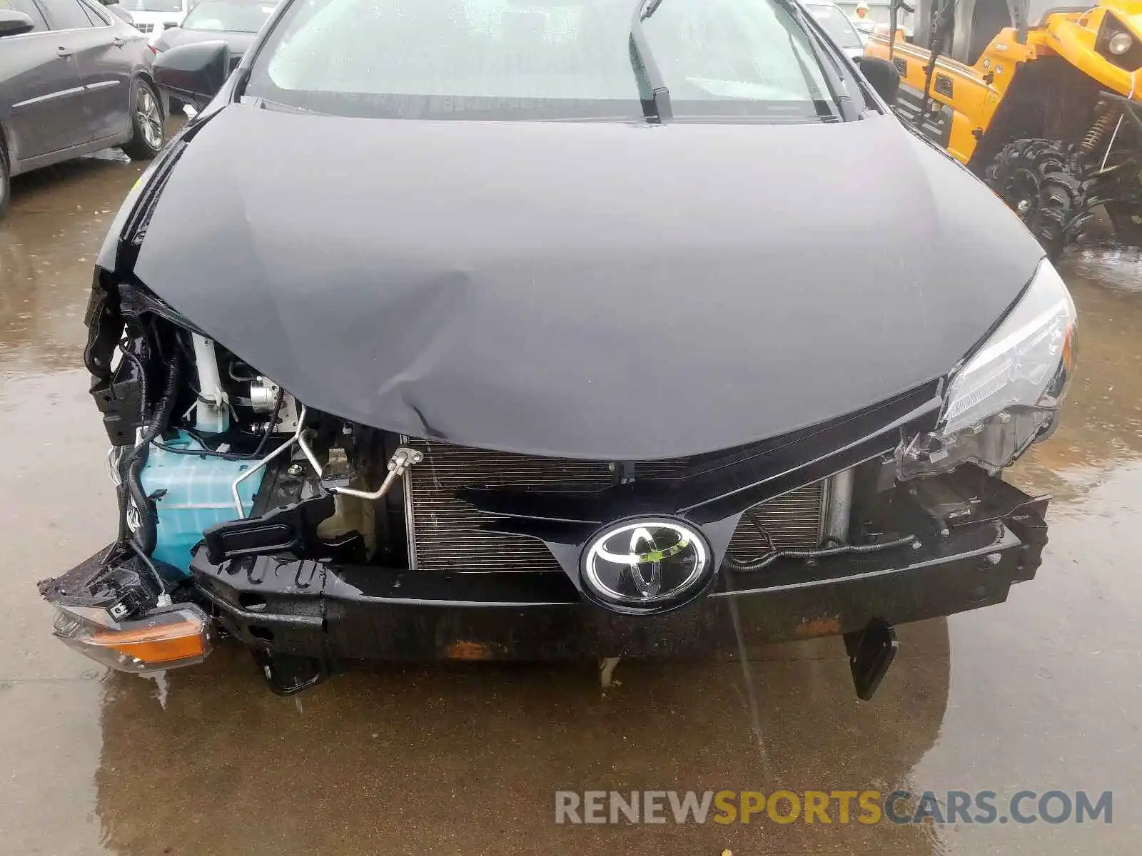 9 Photograph of a damaged car 5YFBURHE7KP906964 TOYOTA COROLLA 2019