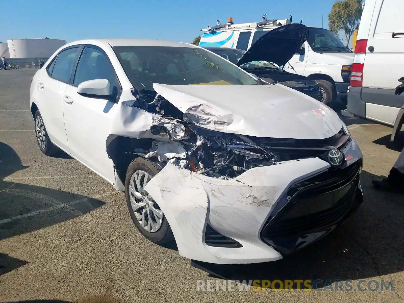 1 Photograph of a damaged car 5YFBURHE7KP906981 TOYOTA COROLLA 2019