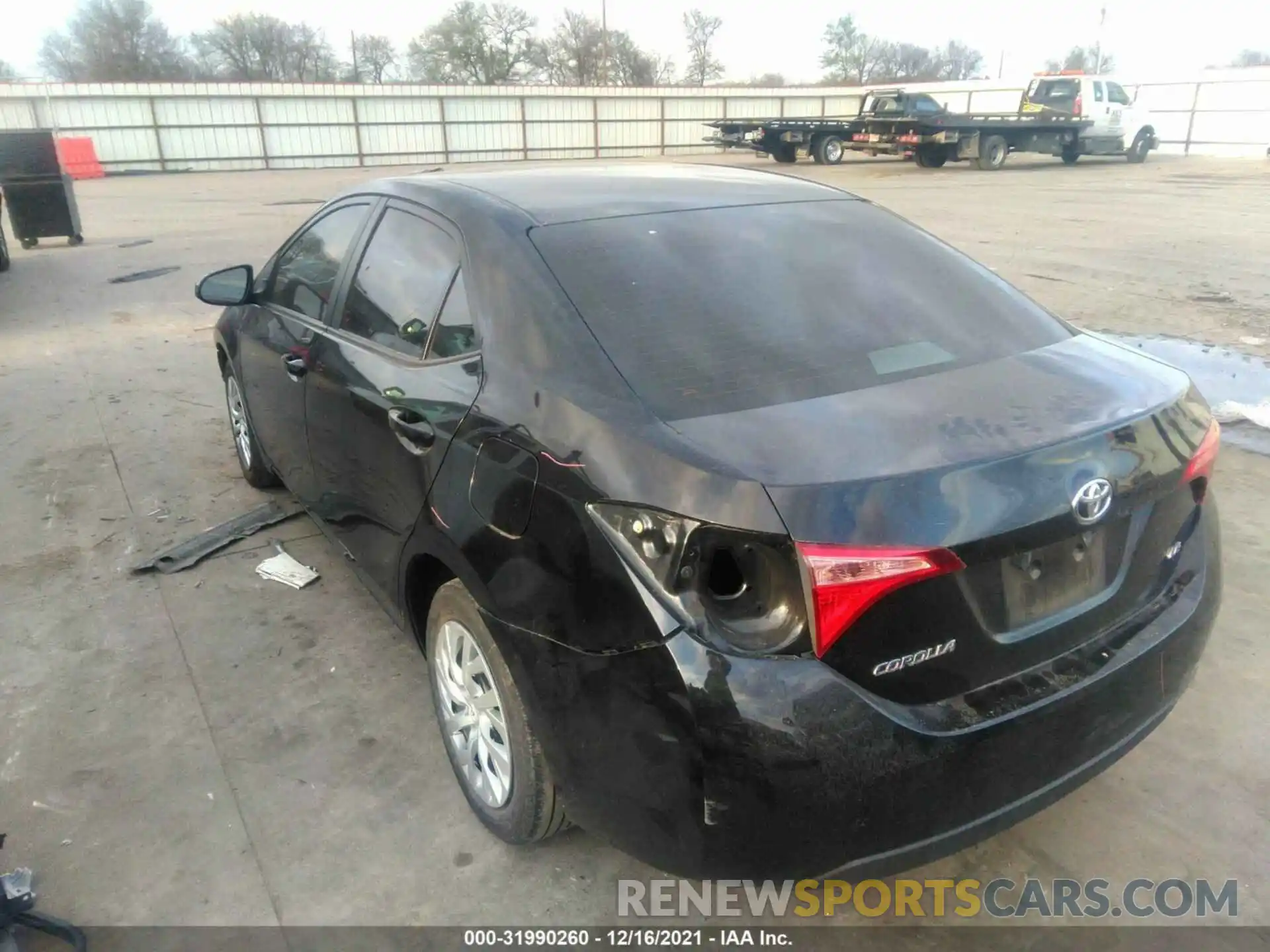 3 Photograph of a damaged car 5YFBURHE7KP907127 TOYOTA COROLLA 2019