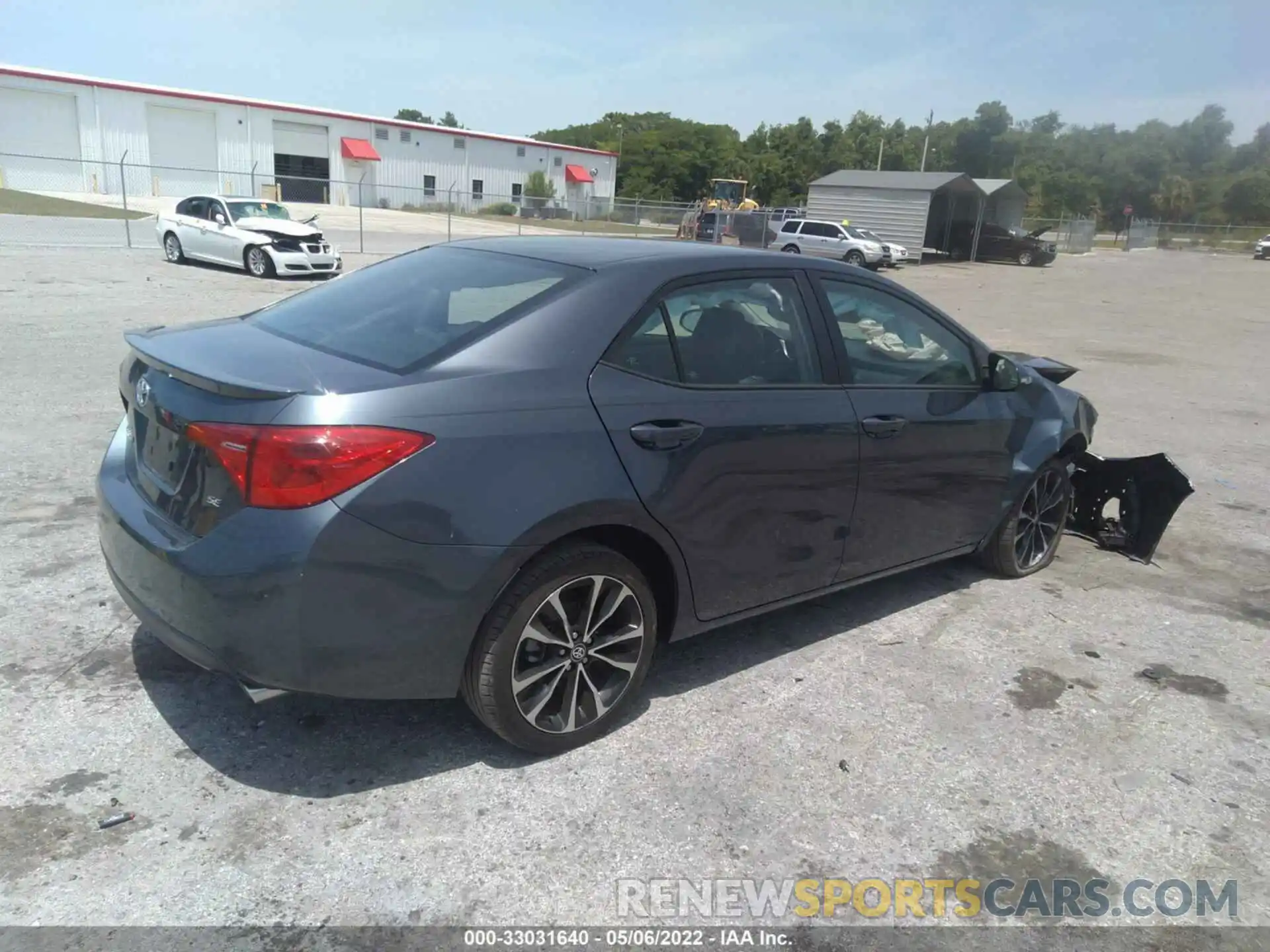 4 Photograph of a damaged car 5YFBURHE7KP908682 TOYOTA COROLLA 2019