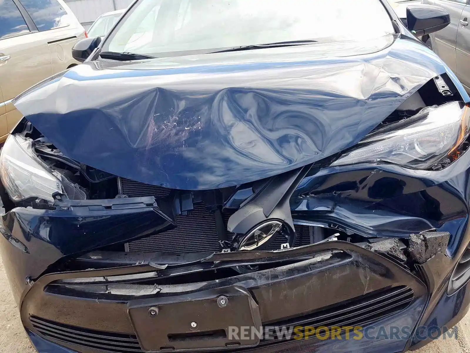 9 Photograph of a damaged car 5YFBURHE7KP909010 TOYOTA COROLLA 2019