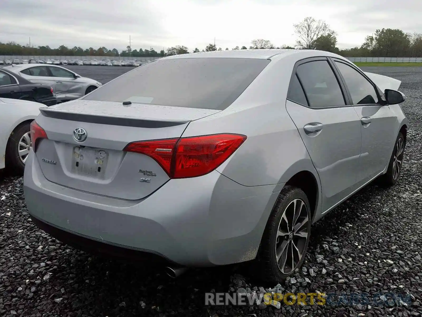 4 Photograph of a damaged car 5YFBURHE7KP909198 TOYOTA COROLLA 2019