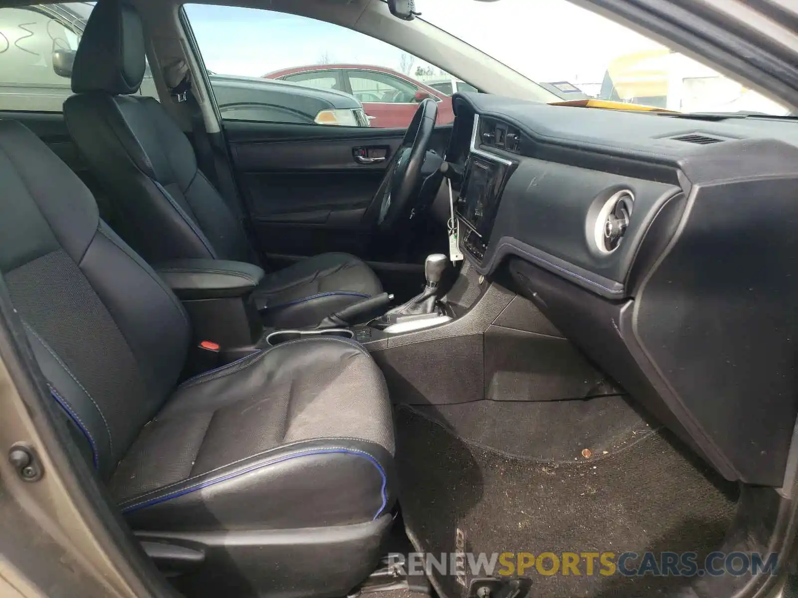 5 Photograph of a damaged car 5YFBURHE7KP909315 TOYOTA COROLLA 2019