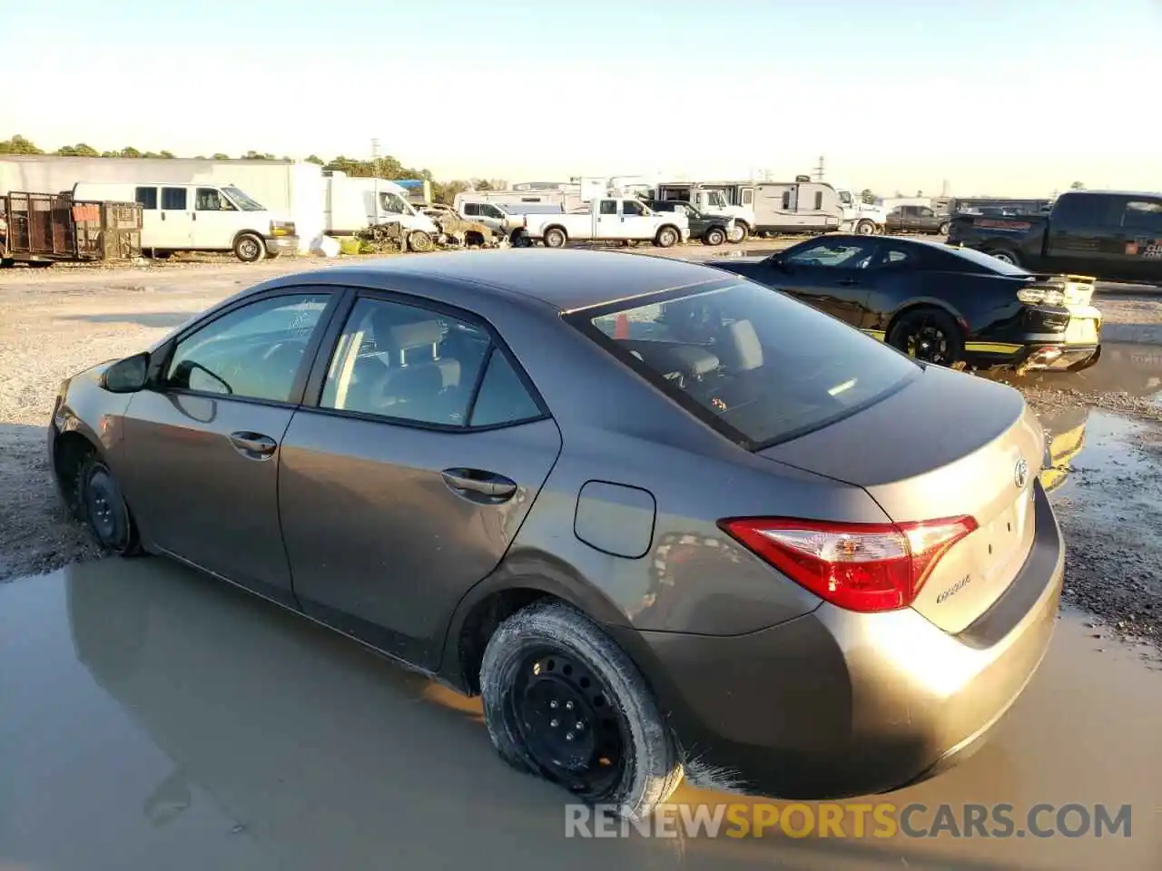 3 Photograph of a damaged car 5YFBURHE7KP910058 TOYOTA COROLLA 2019