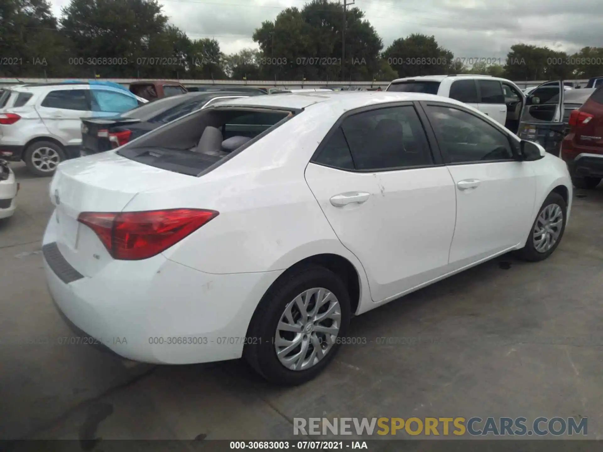 4 Photograph of a damaged car 5YFBURHE7KP910562 TOYOTA COROLLA 2019