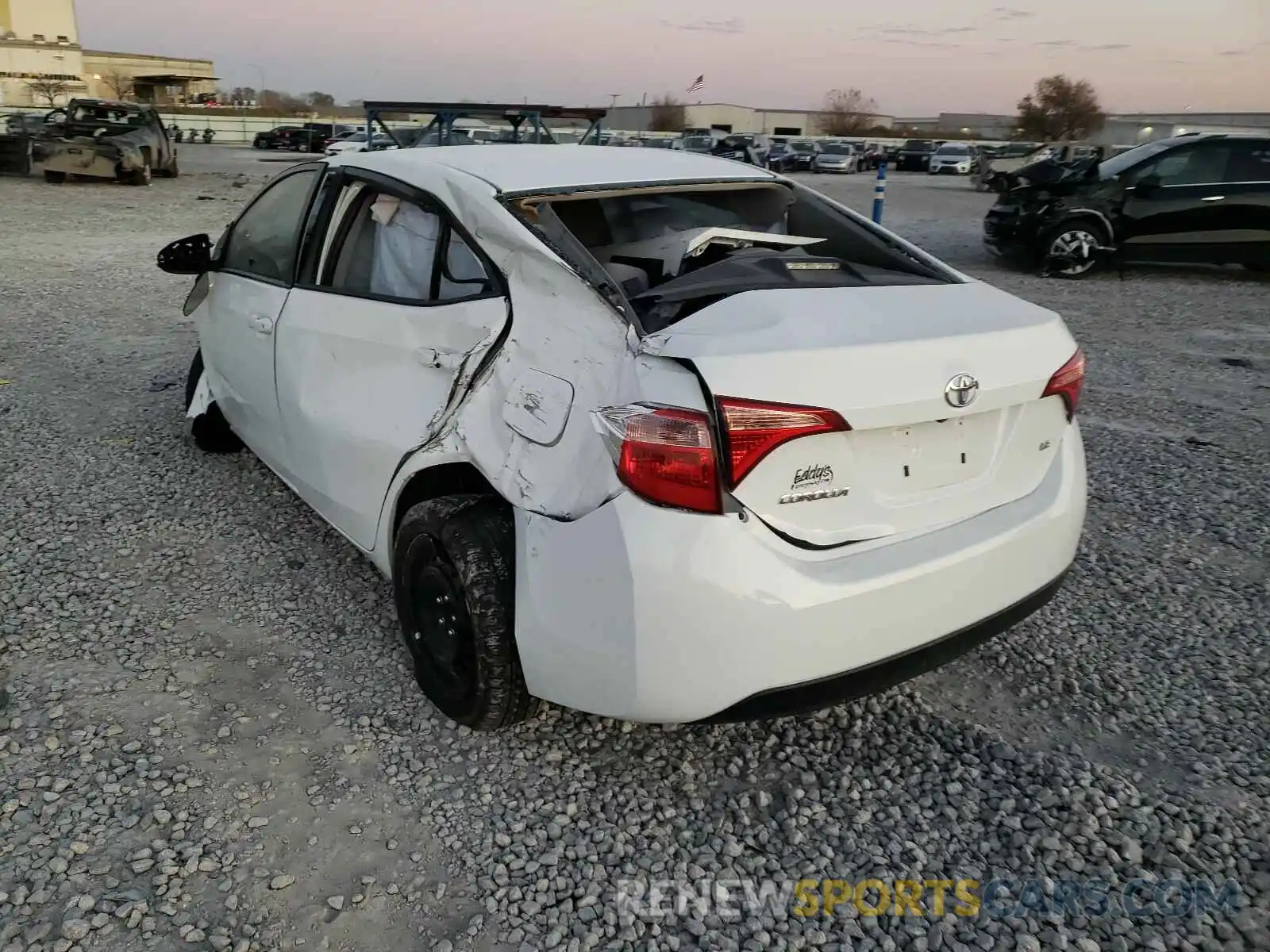 3 Photograph of a damaged car 5YFBURHE7KP910996 TOYOTA COROLLA 2019