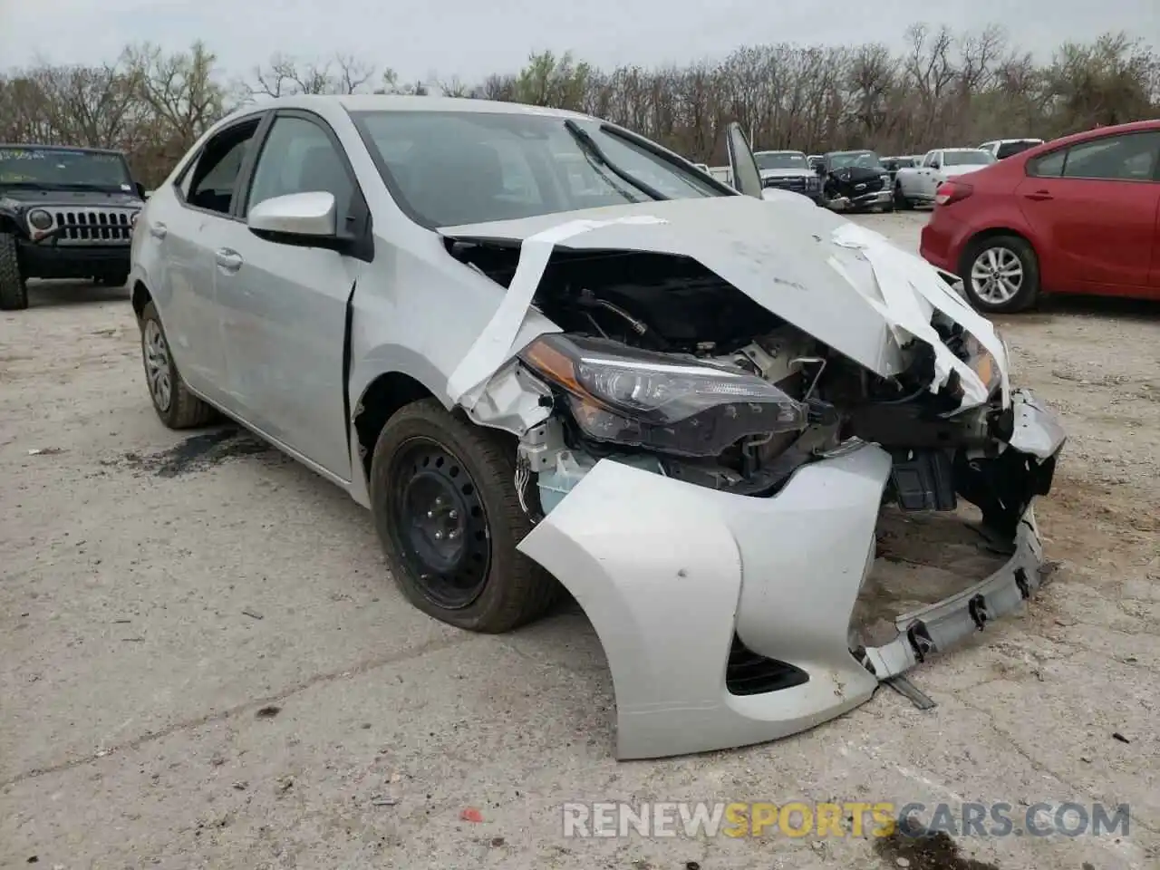 1 Photograph of a damaged car 5YFBURHE7KP911131 TOYOTA COROLLA 2019