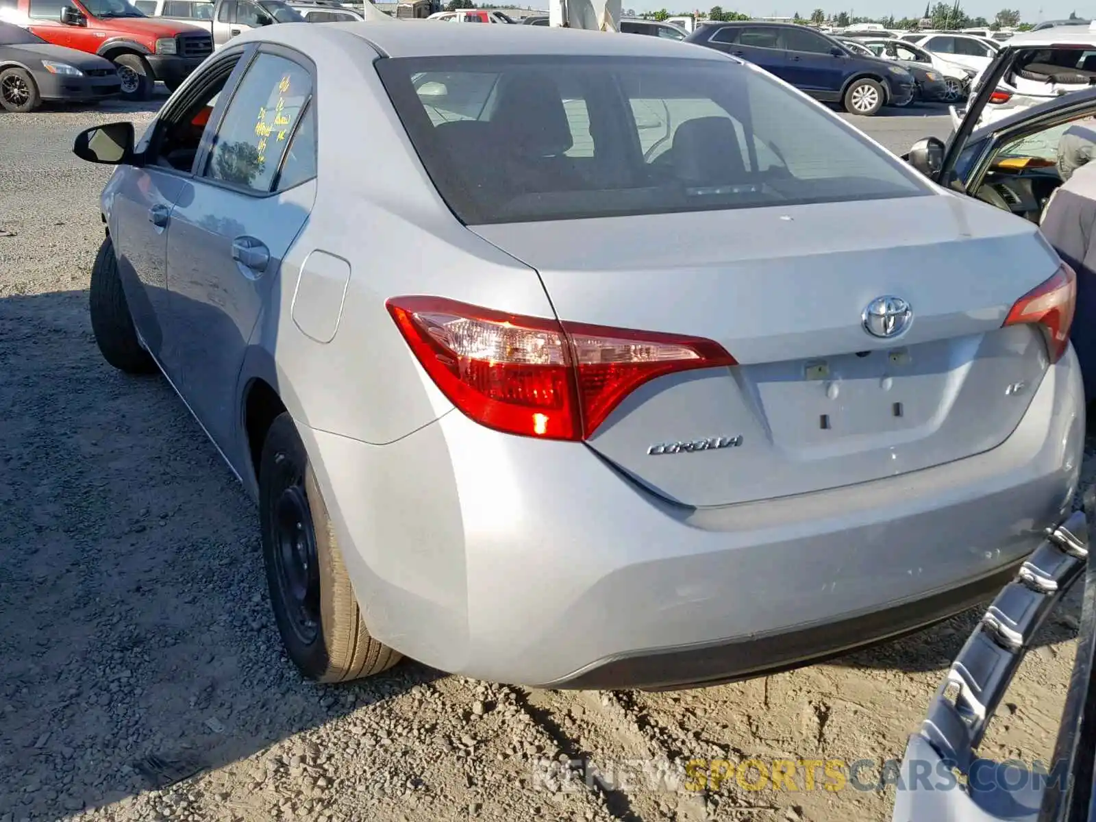 3 Photograph of a damaged car 5YFBURHE7KP913154 TOYOTA COROLLA 2019