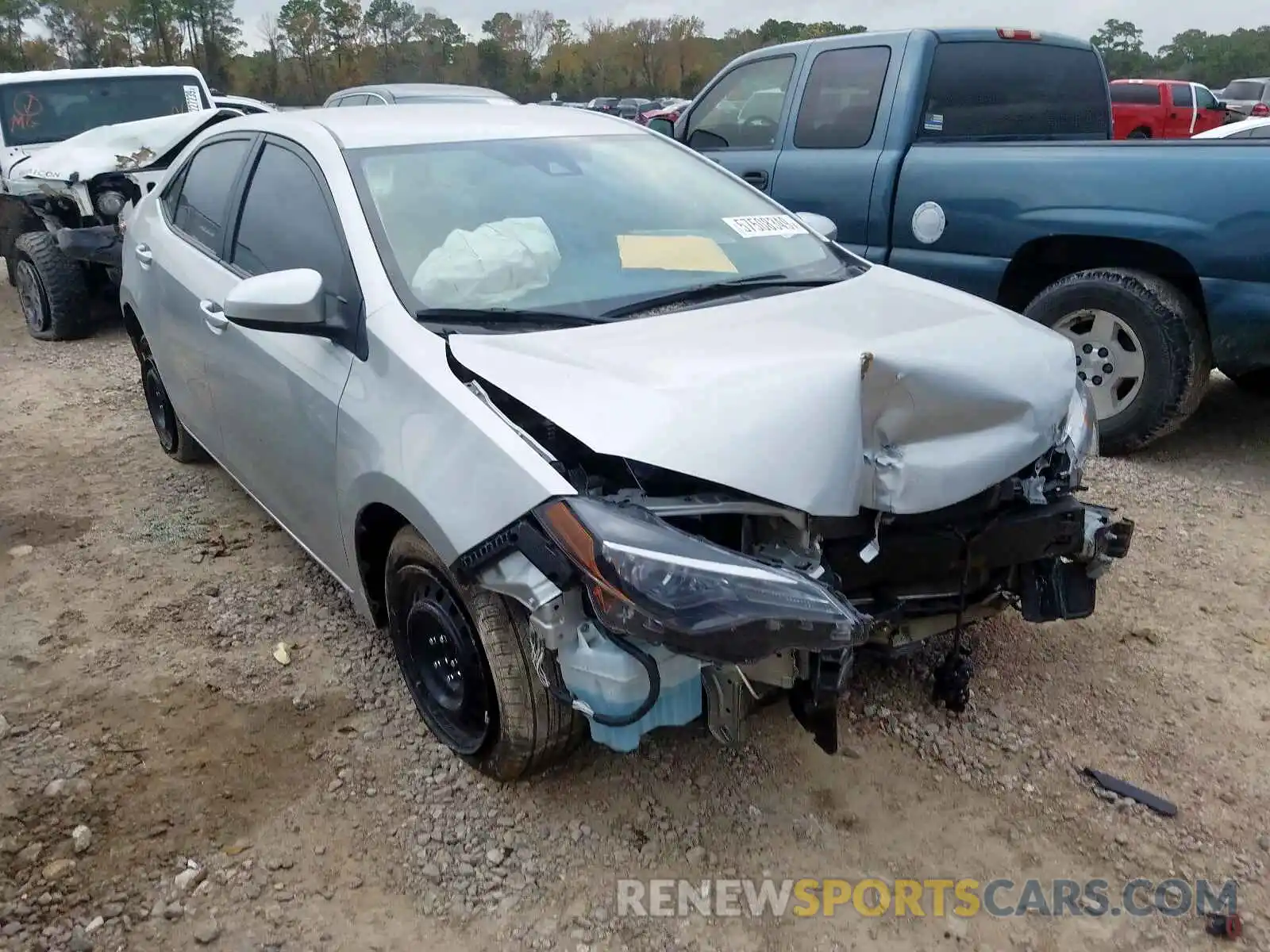 1 Photograph of a damaged car 5YFBURHE7KP913316 TOYOTA COROLLA 2019