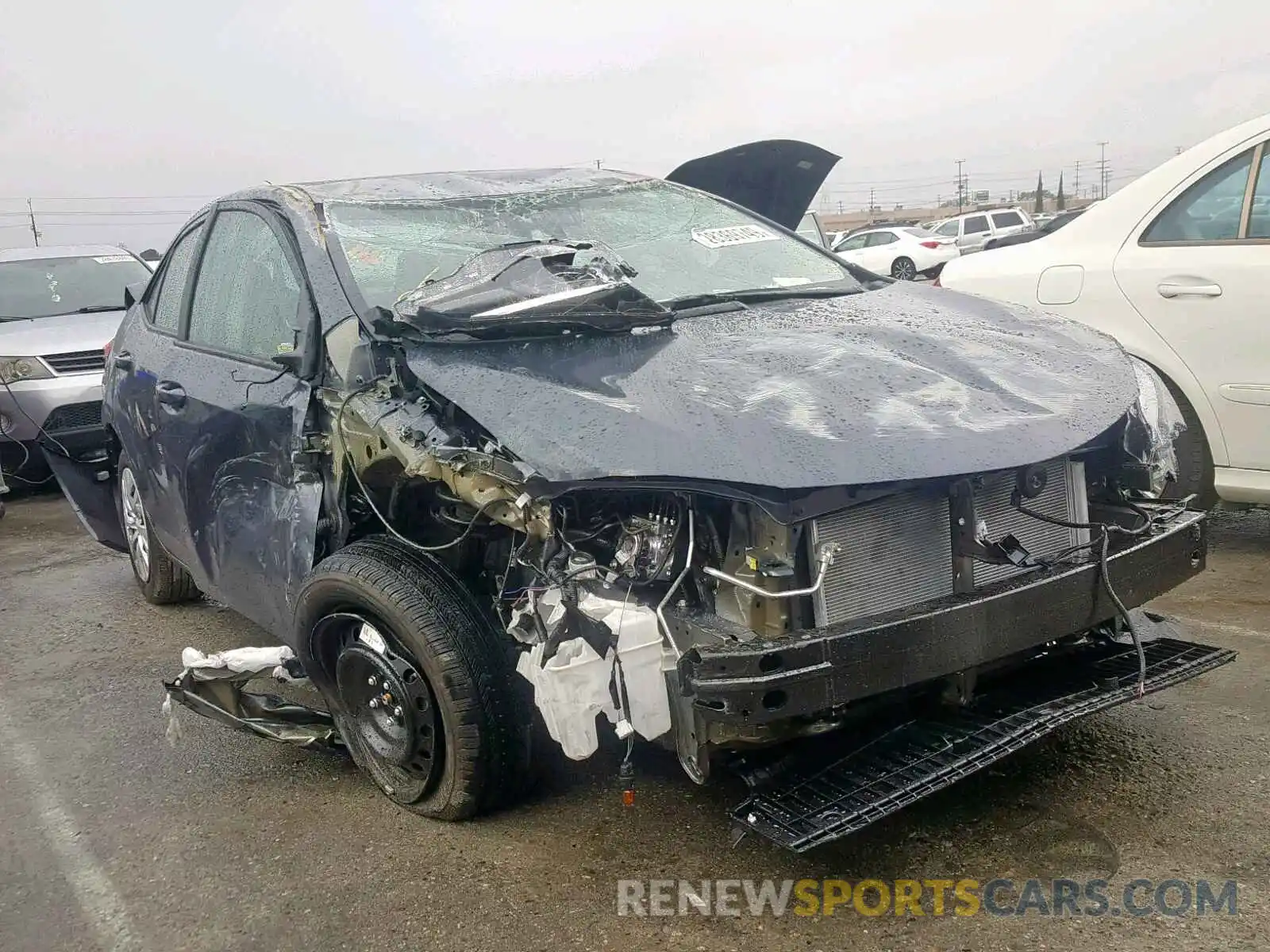 1 Photograph of a damaged car 5YFBURHE7KP913946 TOYOTA COROLLA 2019