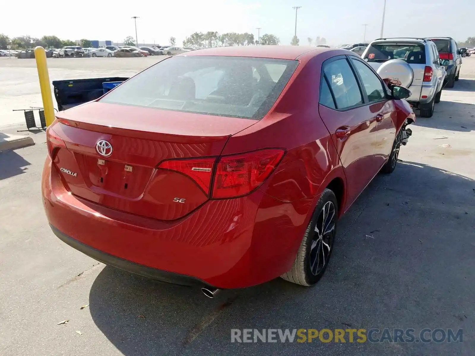 4 Photograph of a damaged car 5YFBURHE7KP914031 TOYOTA COROLLA 2019