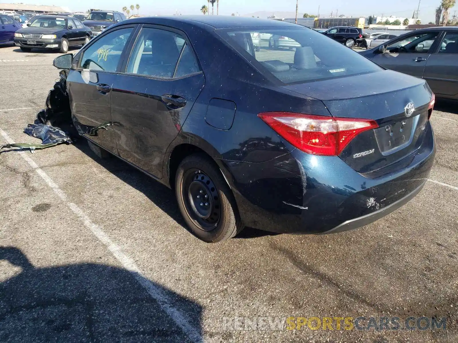 3 Photograph of a damaged car 5YFBURHE7KP914403 TOYOTA COROLLA 2019