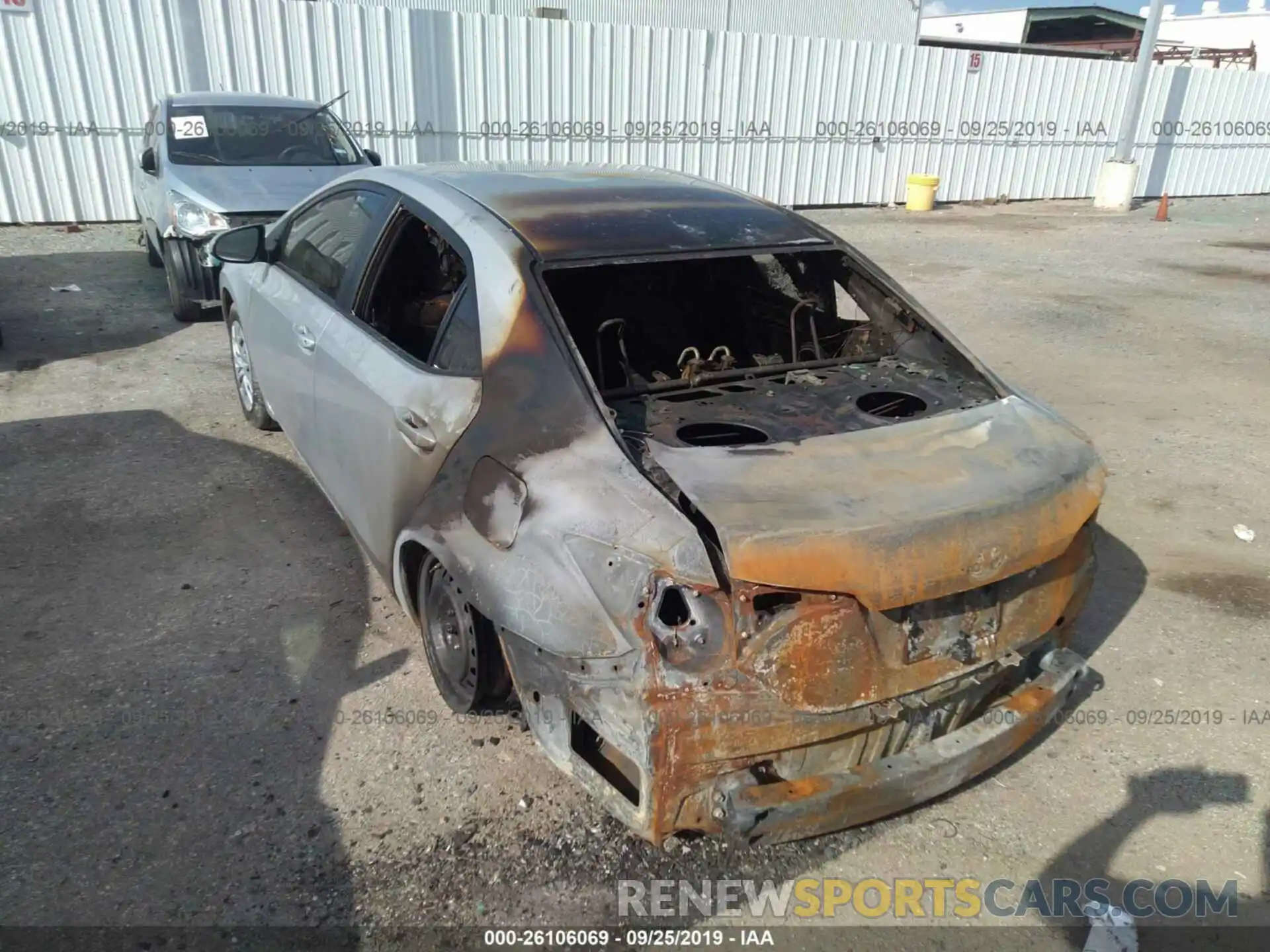 3 Photograph of a damaged car 5YFBURHE7KP914479 TOYOTA COROLLA 2019