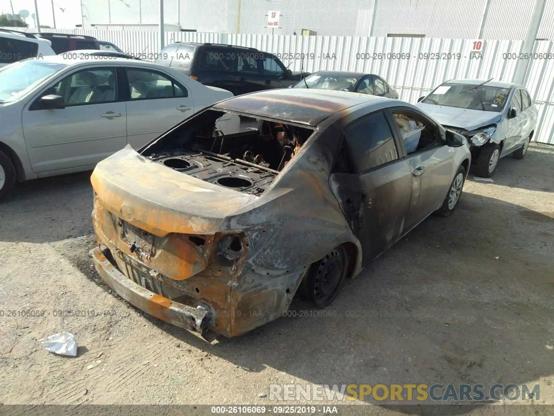 4 Photograph of a damaged car 5YFBURHE7KP914479 TOYOTA COROLLA 2019