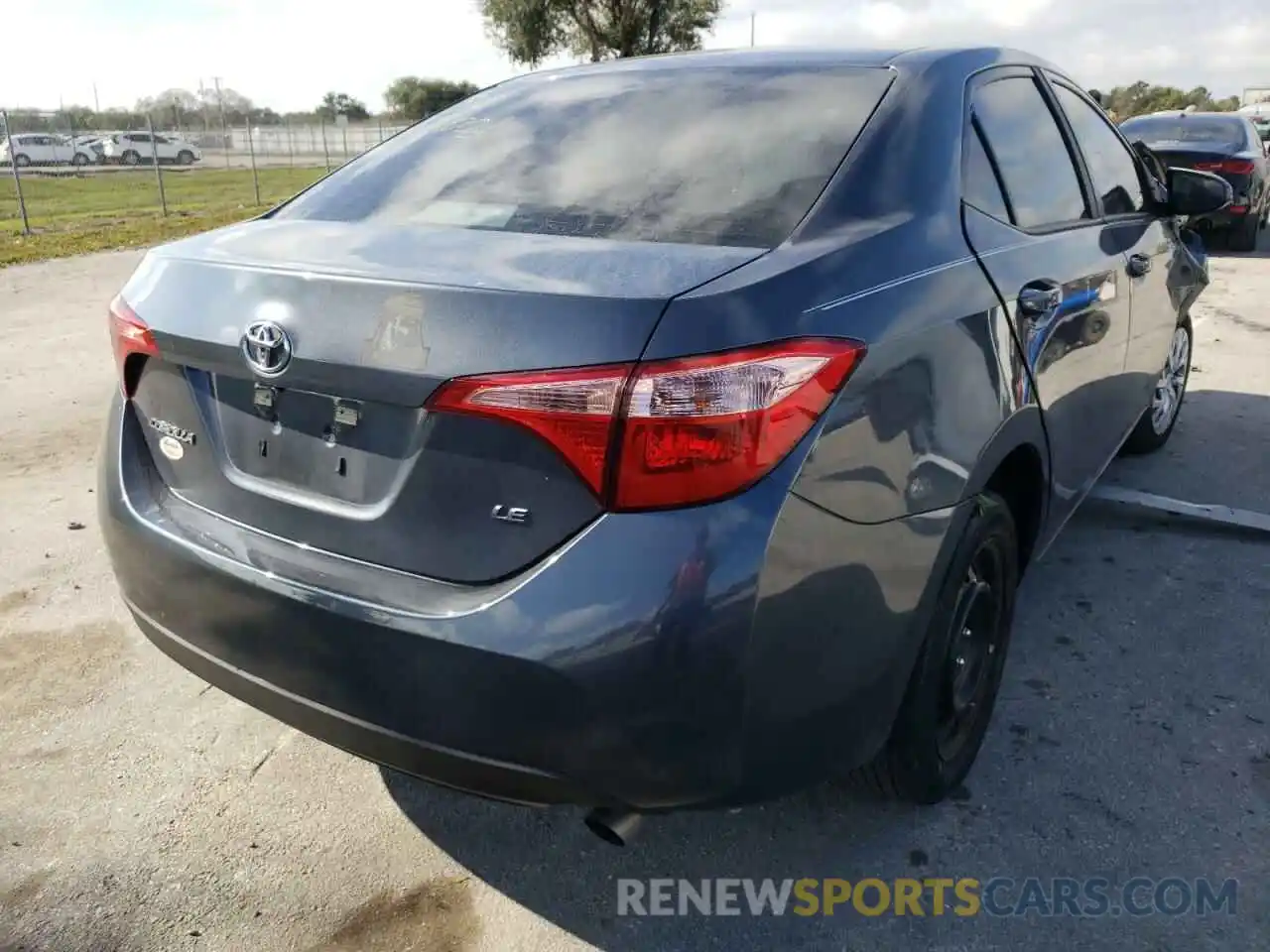 4 Photograph of a damaged car 5YFBURHE7KP914482 TOYOTA COROLLA 2019