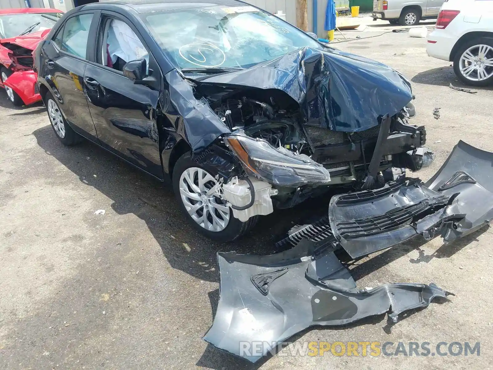 1 Photograph of a damaged car 5YFBURHE7KP915244 TOYOTA COROLLA 2019