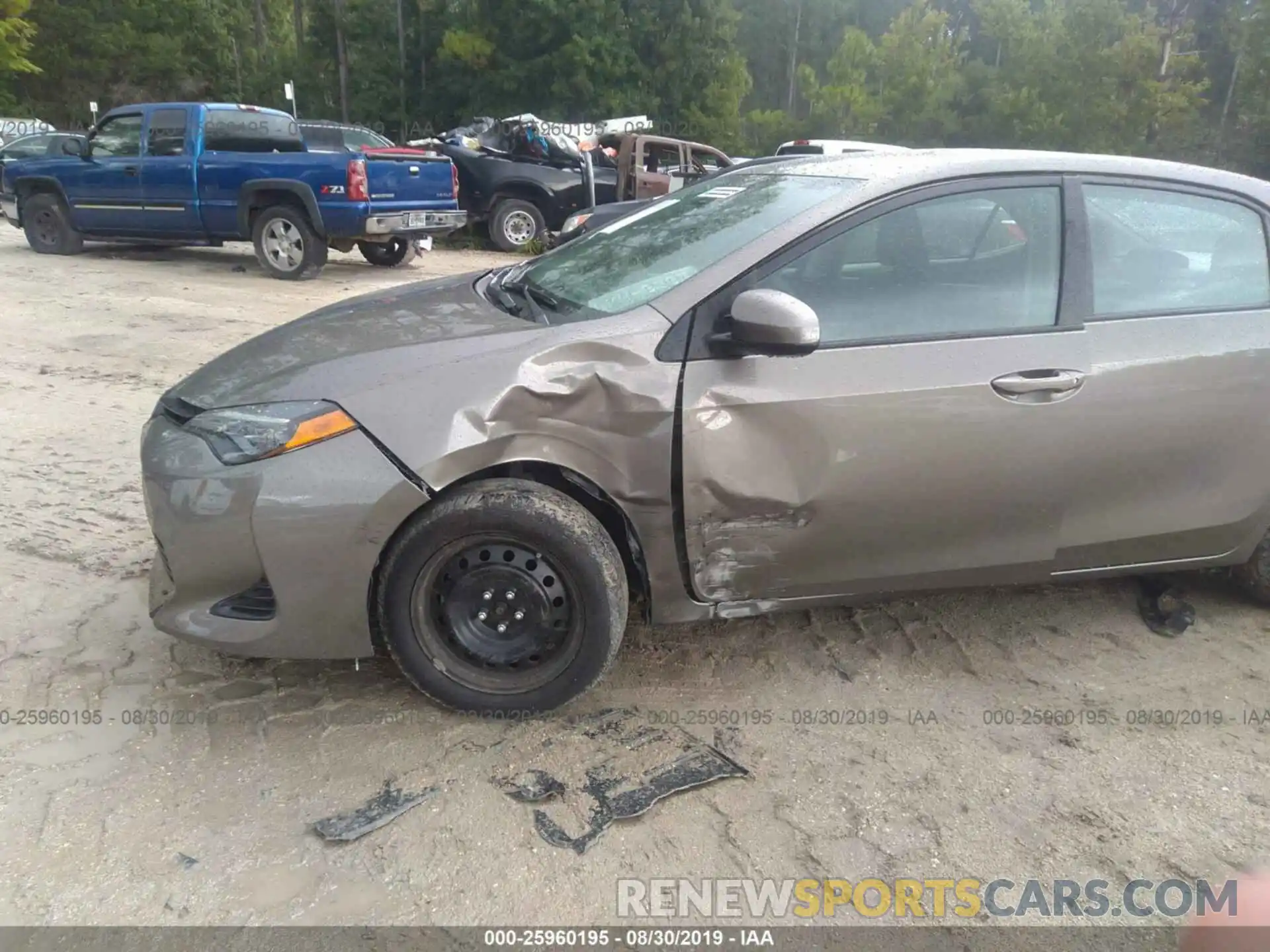 6 Photograph of a damaged car 5YFBURHE7KP916085 TOYOTA COROLLA 2019