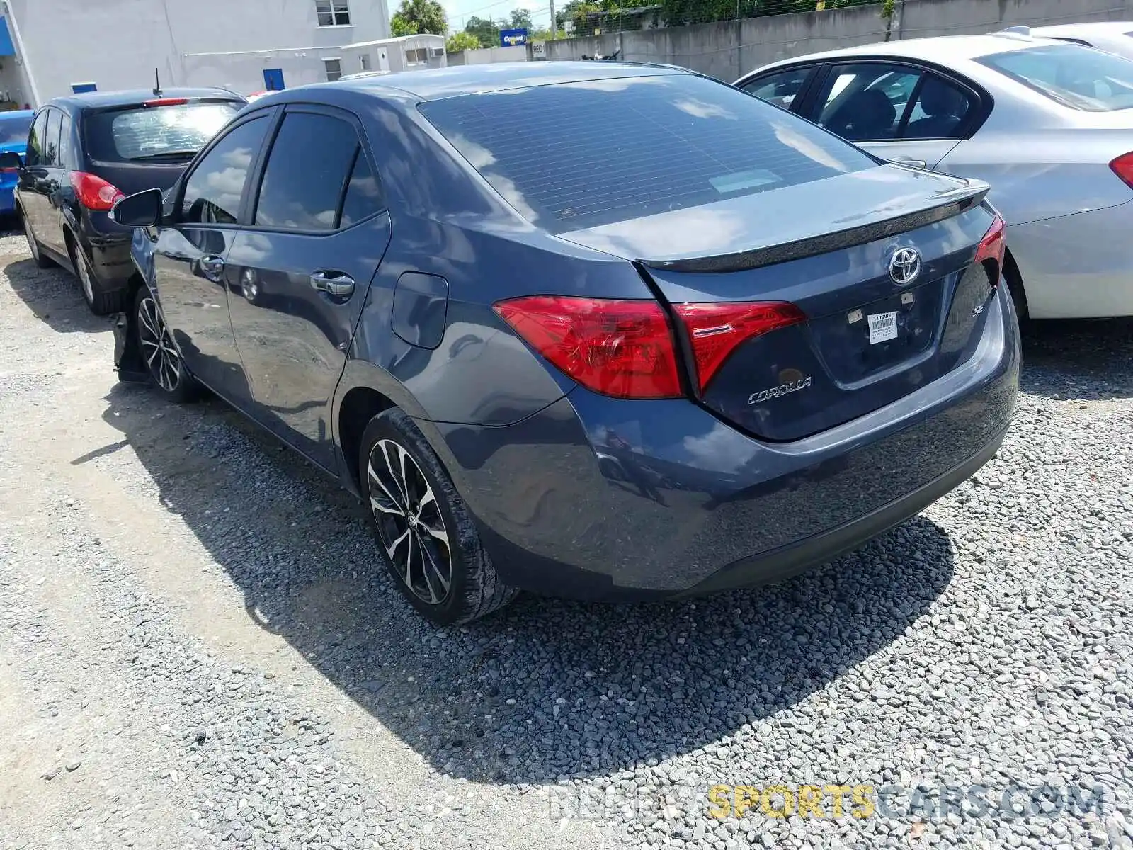 3 Photograph of a damaged car 5YFBURHE7KP916877 TOYOTA COROLLA 2019