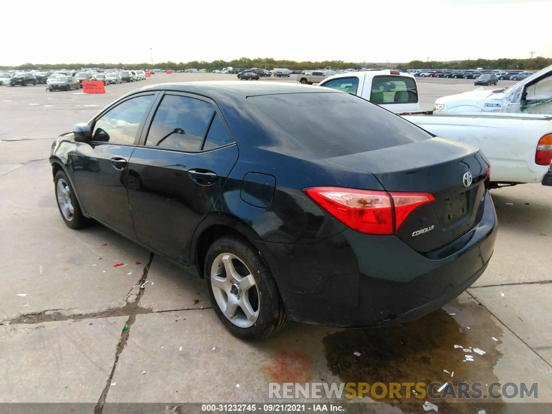 3 Photograph of a damaged car 5YFBURHE7KP916913 TOYOTA COROLLA 2019