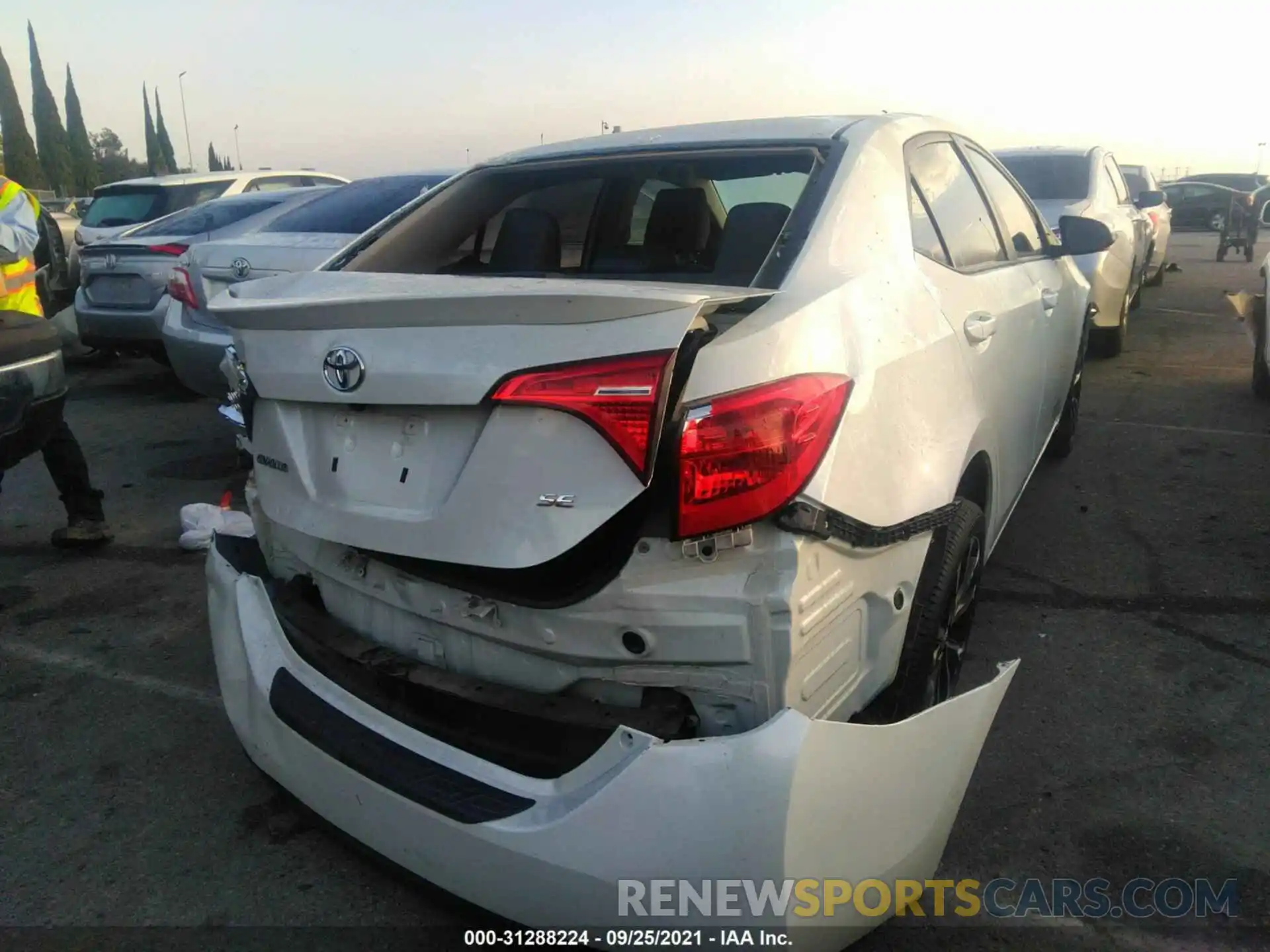 6 Photograph of a damaged car 5YFBURHE7KP920170 TOYOTA COROLLA 2019