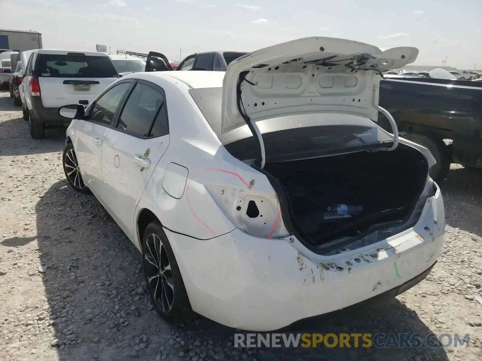 3 Photograph of a damaged car 5YFBURHE7KP922226 TOYOTA COROLLA 2019