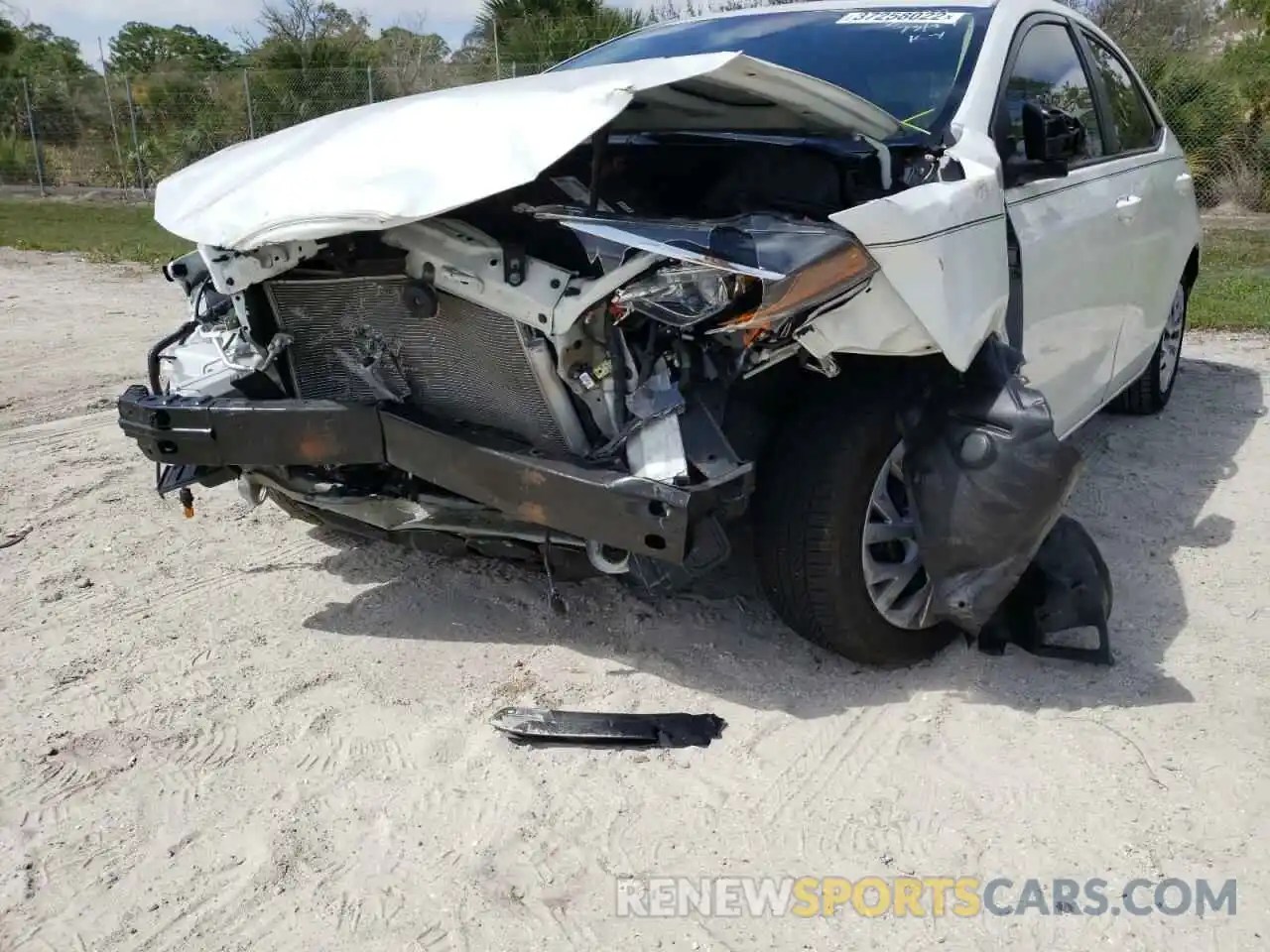 9 Photograph of a damaged car 5YFBURHE7KP922887 TOYOTA COROLLA 2019