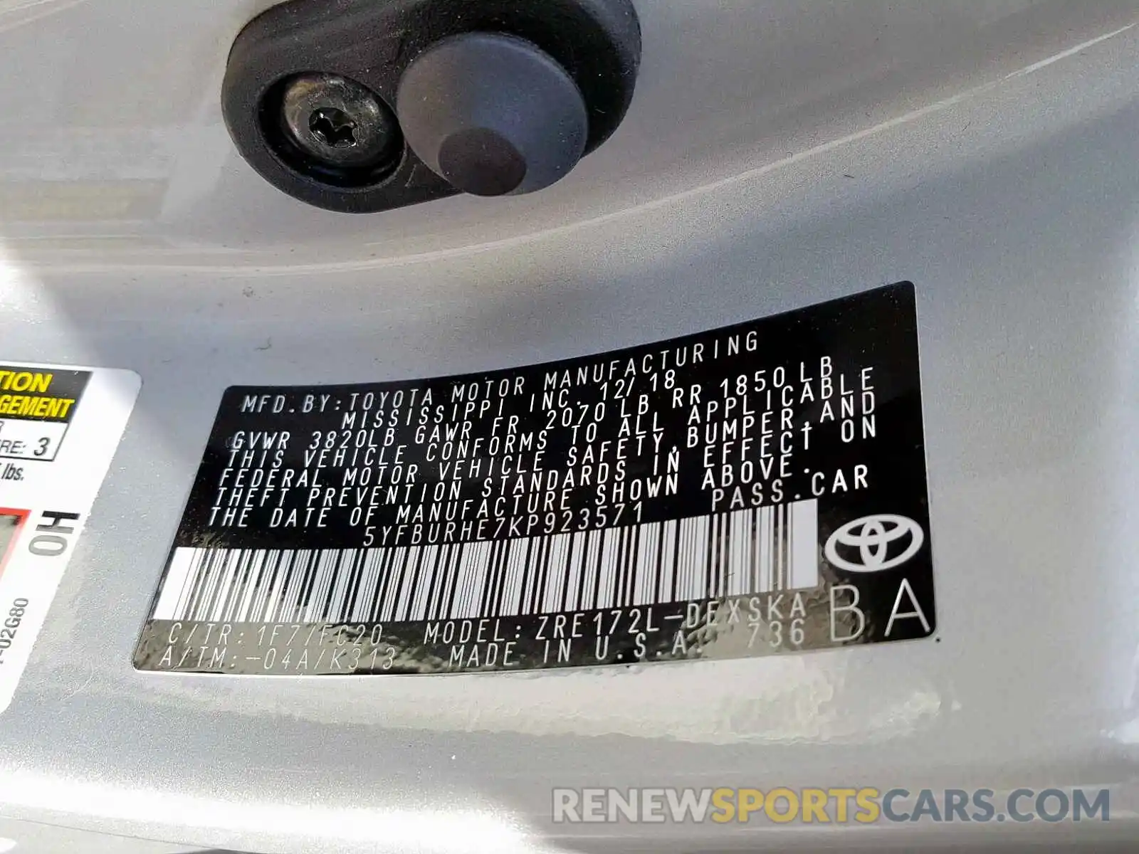 10 Photograph of a damaged car 5YFBURHE7KP923571 TOYOTA COROLLA 2019