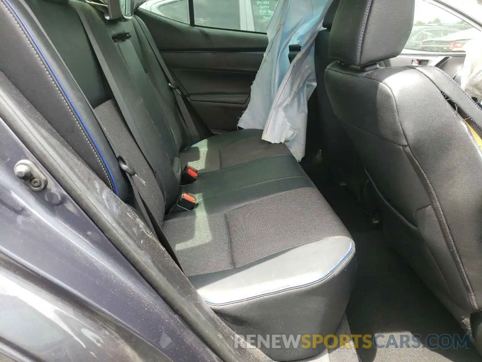 6 Photograph of a damaged car 5YFBURHE7KP924073 TOYOTA COROLLA 2019