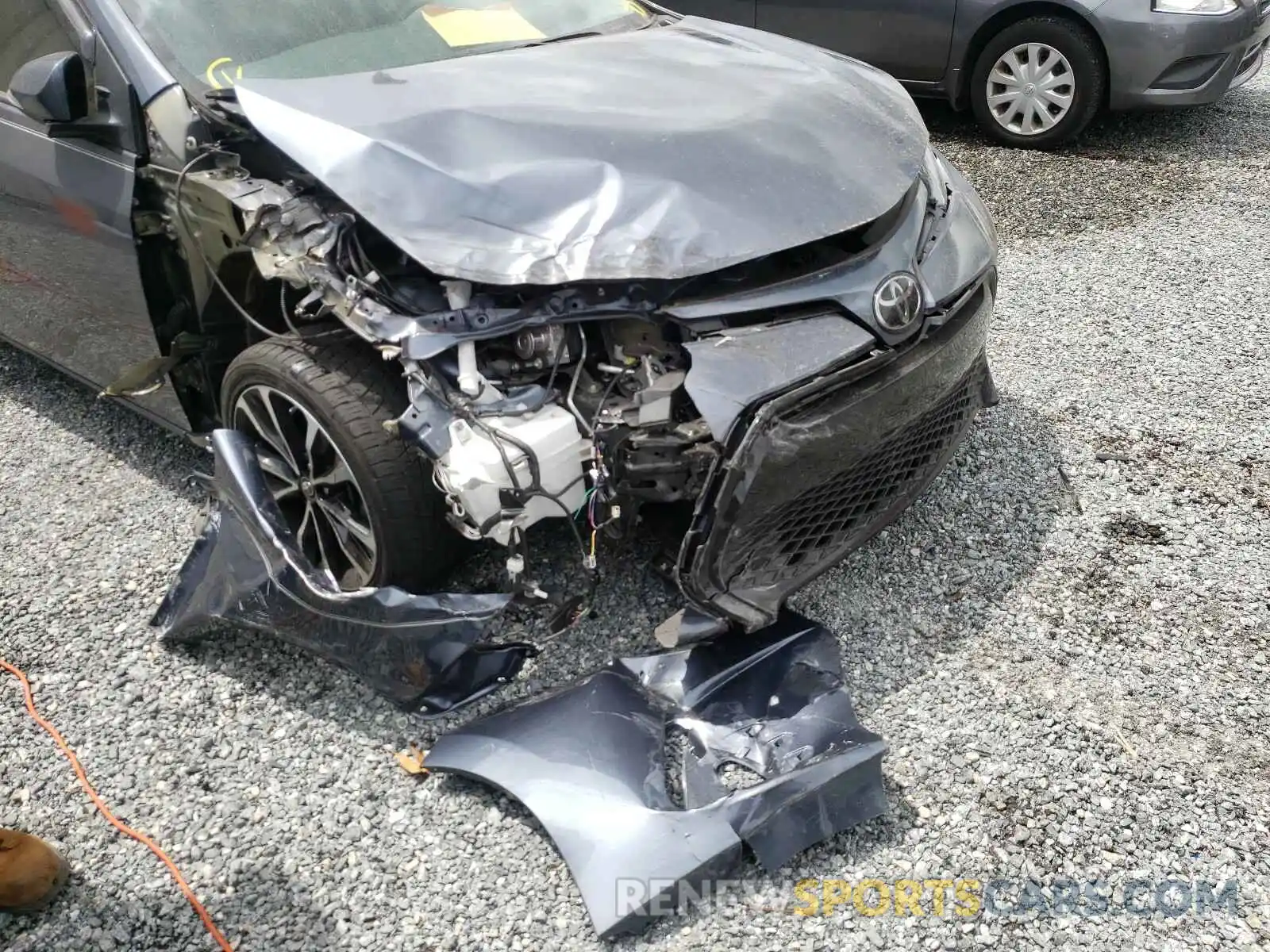 9 Photograph of a damaged car 5YFBURHE7KP924073 TOYOTA COROLLA 2019