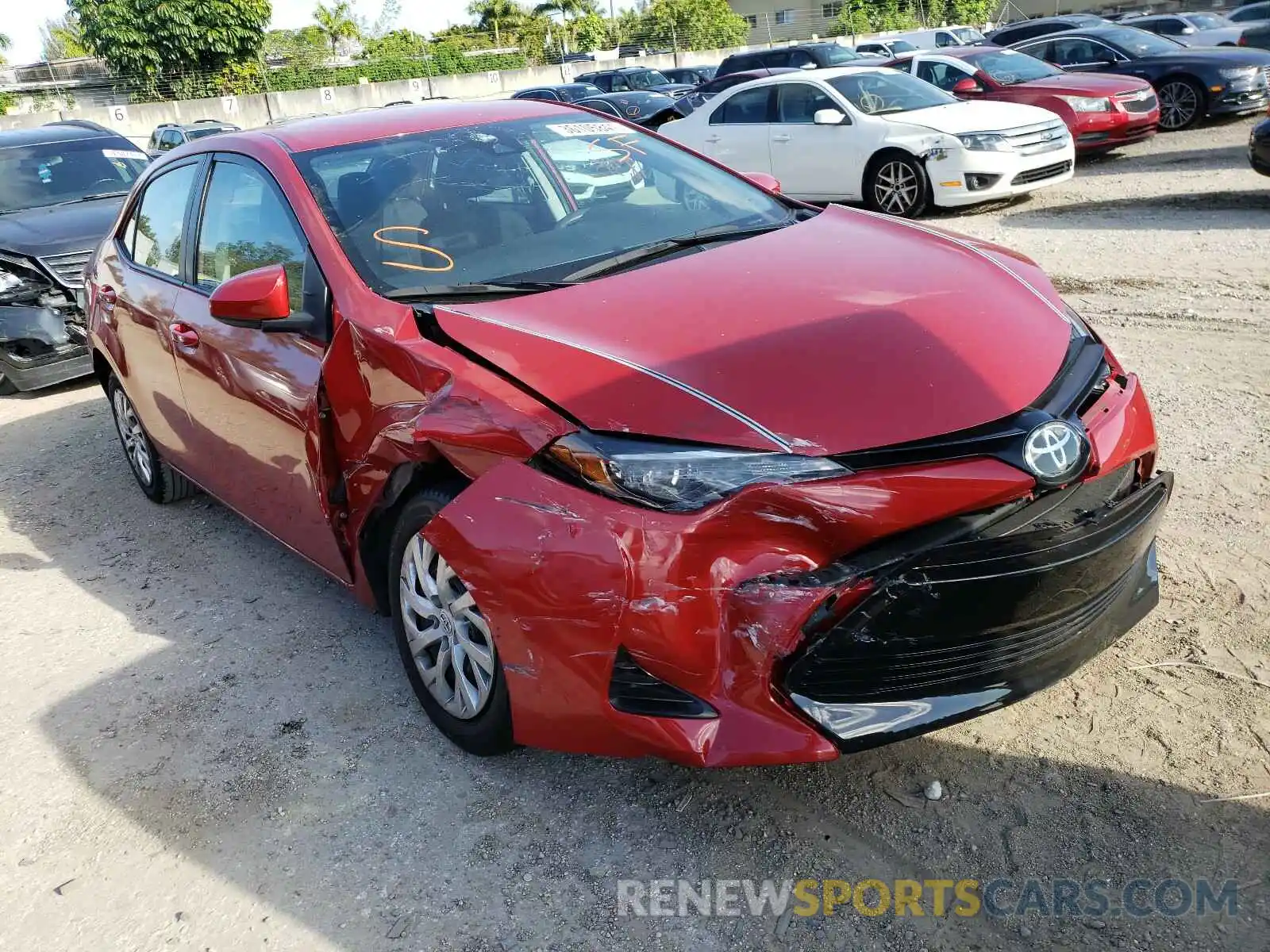 1 Photograph of a damaged car 5YFBURHE7KP925904 TOYOTA COROLLA 2019
