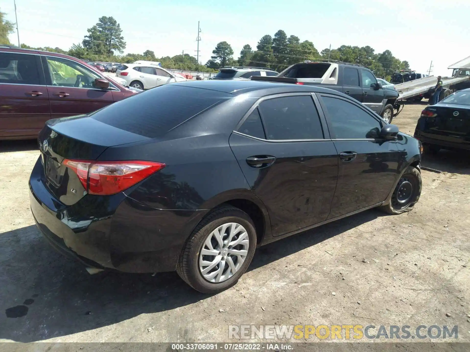 4 Photograph of a damaged car 5YFBURHE7KP926003 TOYOTA COROLLA 2019