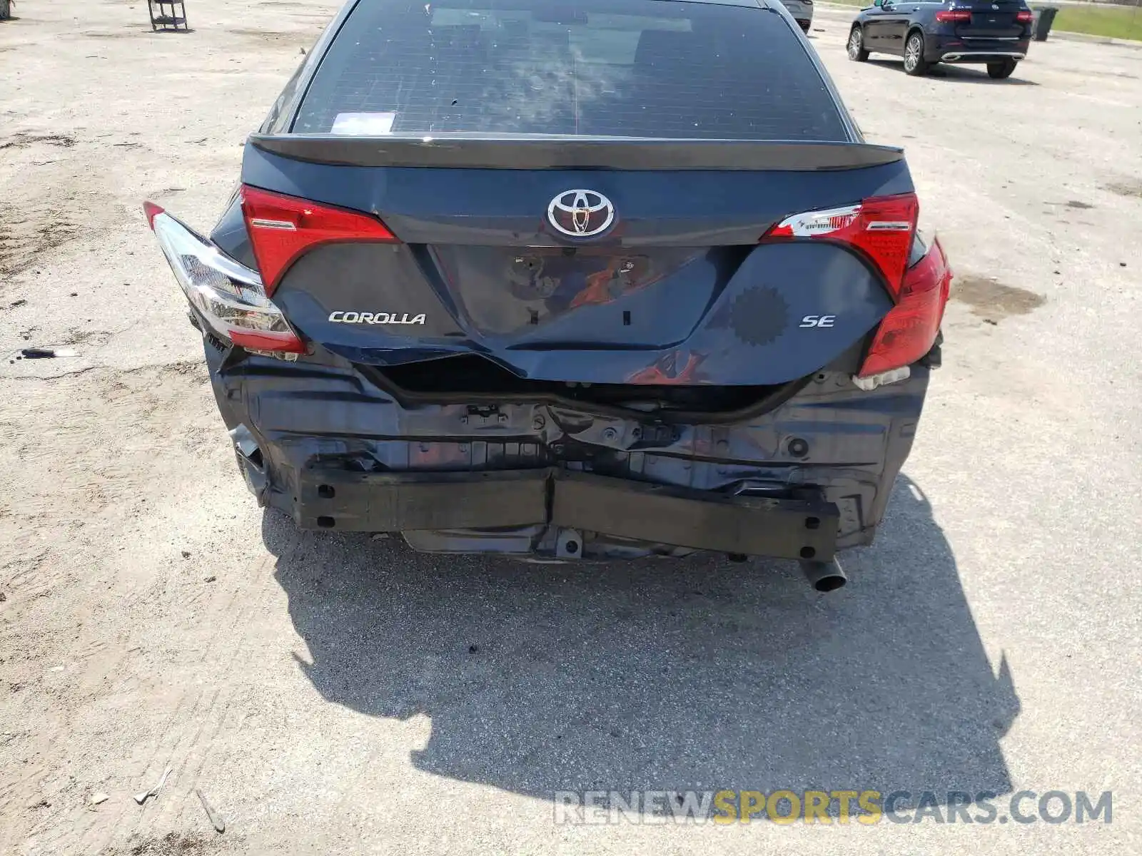 9 Photograph of a damaged car 5YFBURHE7KP926096 TOYOTA COROLLA 2019