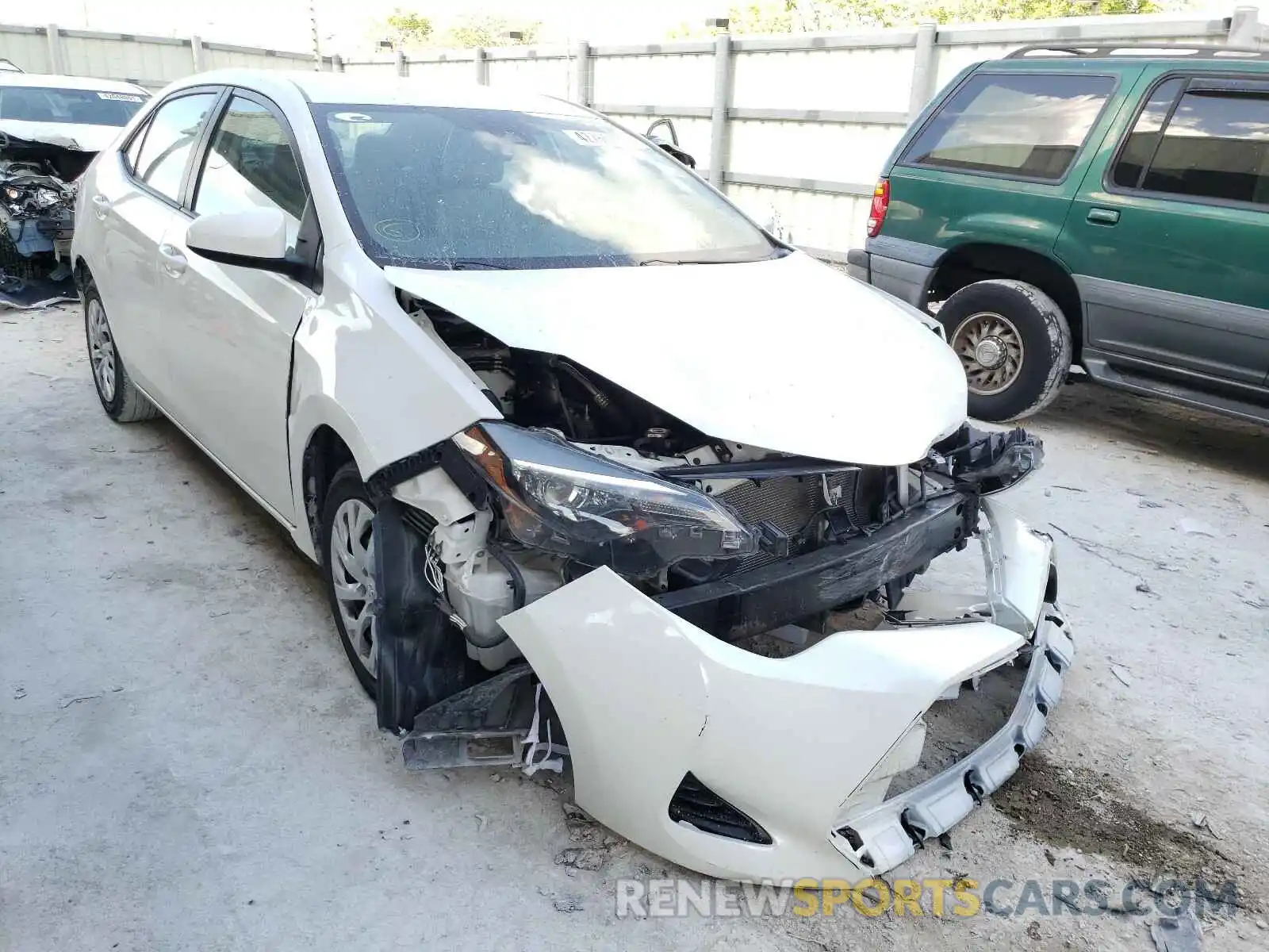 1 Photograph of a damaged car 5YFBURHE7KP926552 TOYOTA COROLLA 2019