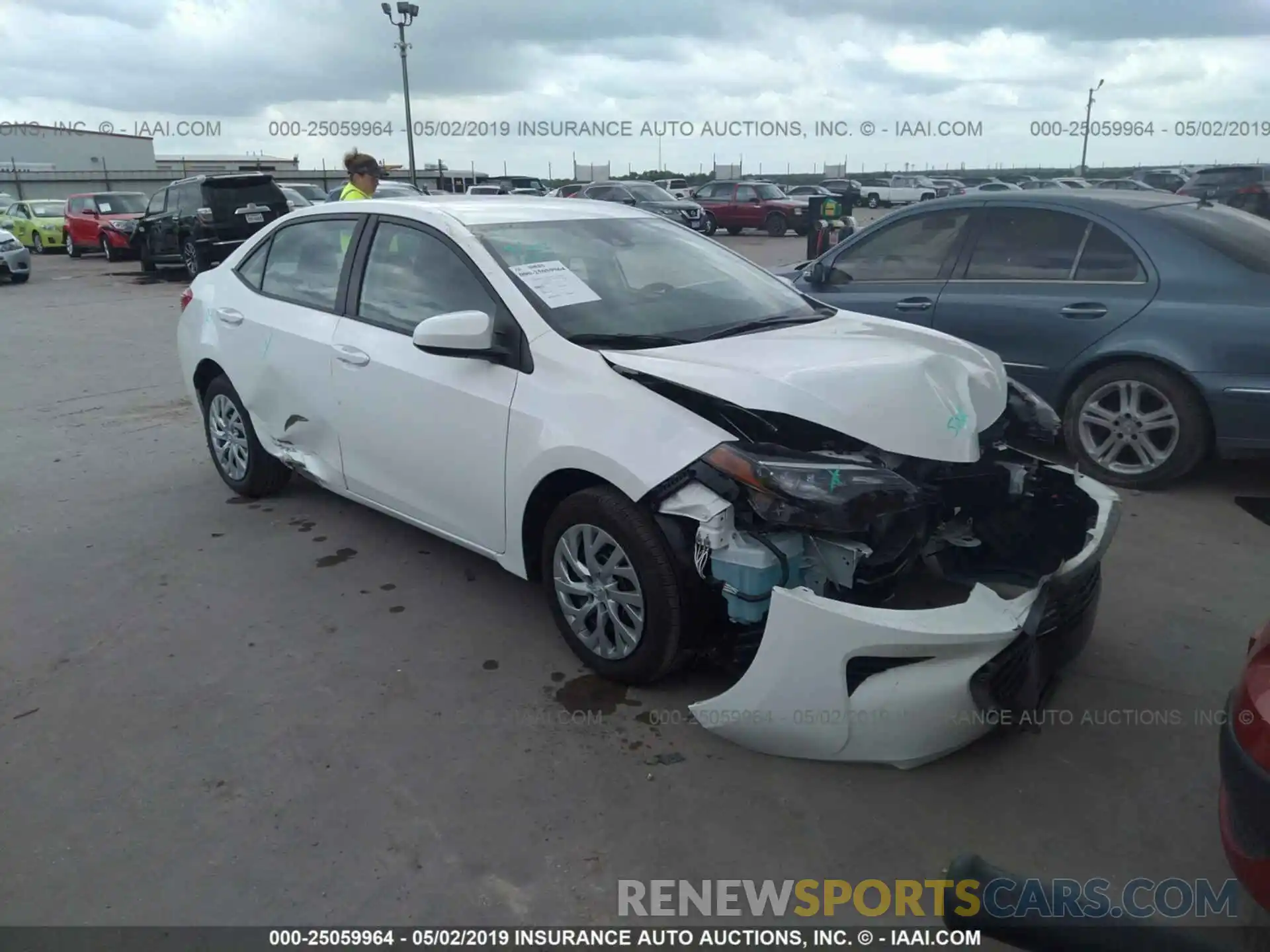 1 Photograph of a damaged car 5YFBURHE7KP927247 TOYOTA COROLLA 2019