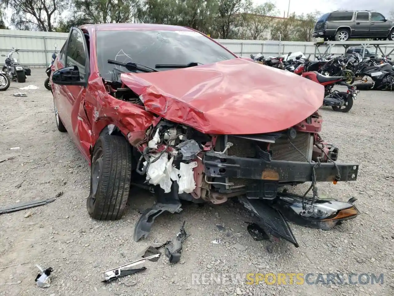 9 Photograph of a damaged car 5YFBURHE7KP927507 TOYOTA COROLLA 2019