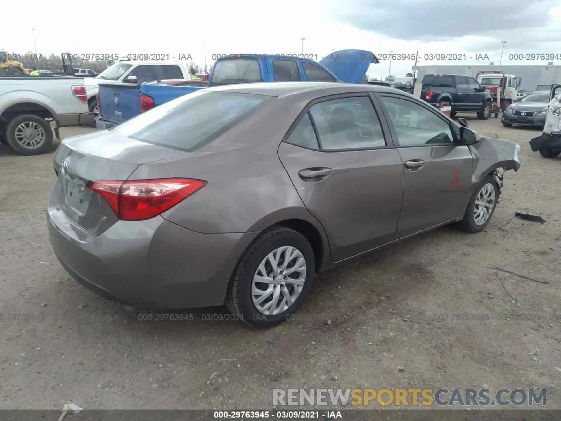 4 Photograph of a damaged car 5YFBURHE7KP928009 TOYOTA COROLLA 2019