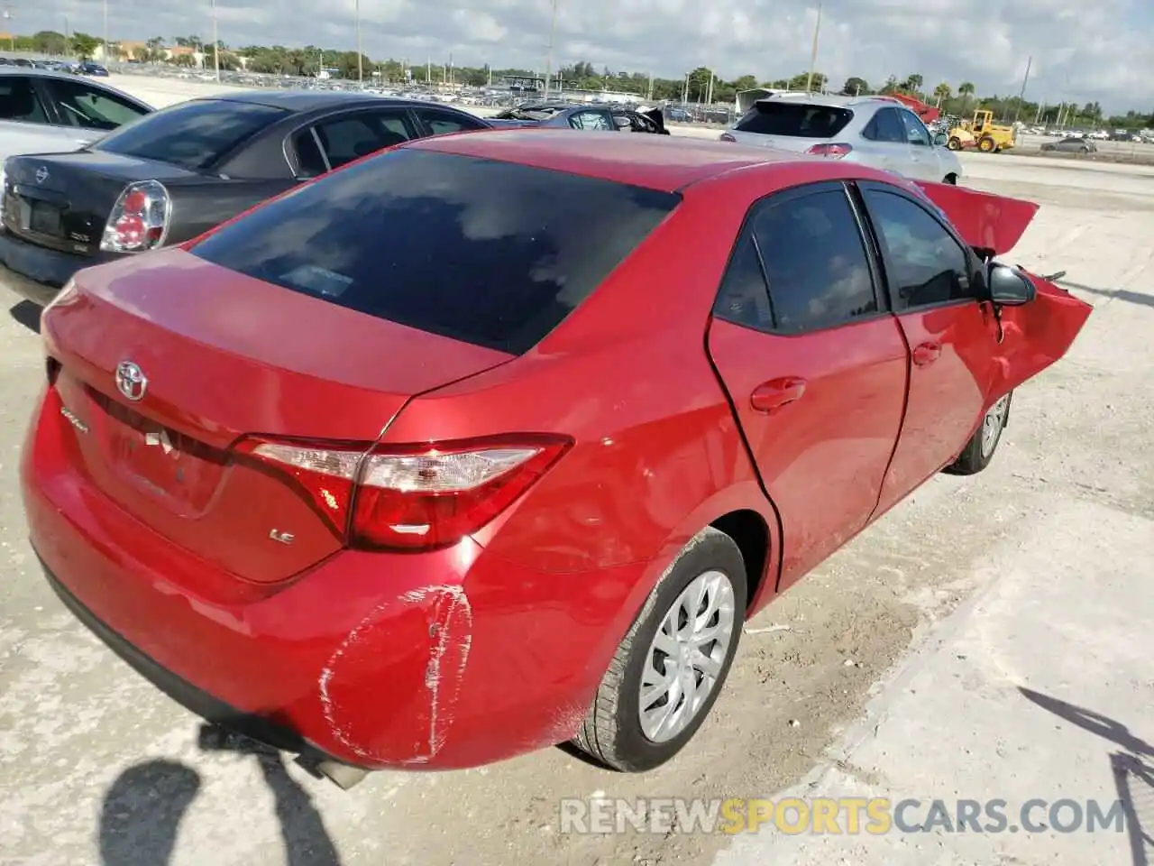 4 Photograph of a damaged car 5YFBURHE7KP929516 TOYOTA COROLLA 2019