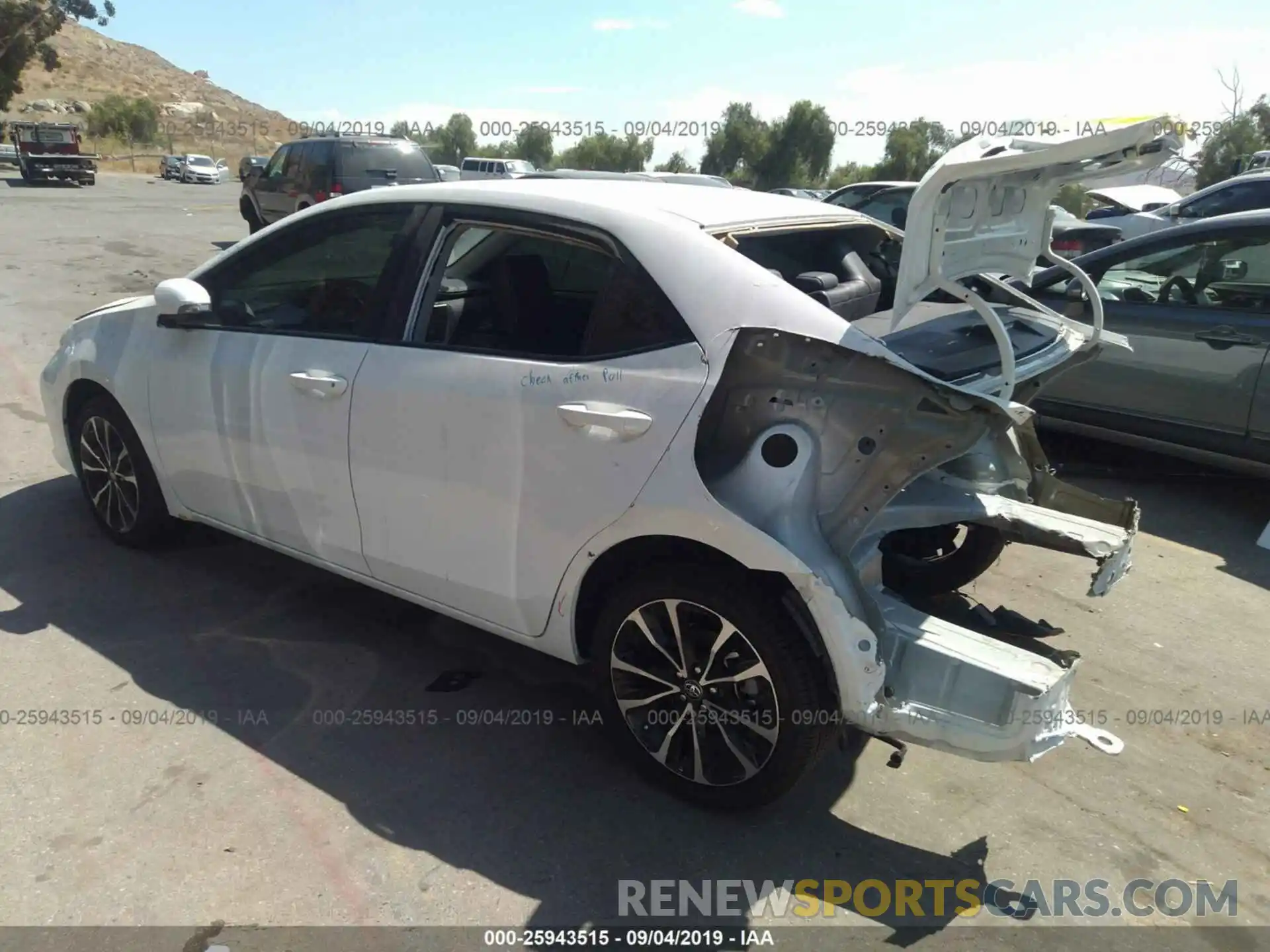 3 Photograph of a damaged car 5YFBURHE7KP930018 TOYOTA COROLLA 2019