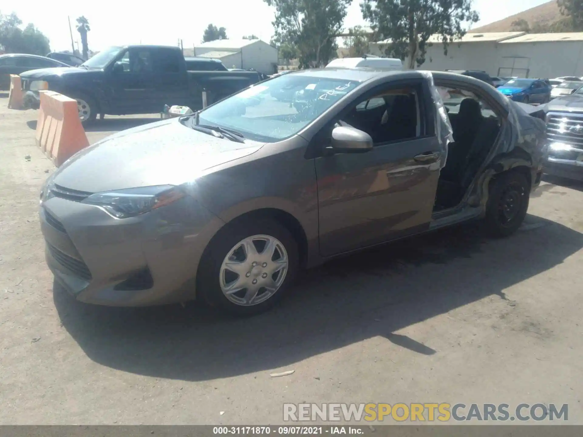 2 Photograph of a damaged car 5YFBURHE7KP930214 TOYOTA COROLLA 2019