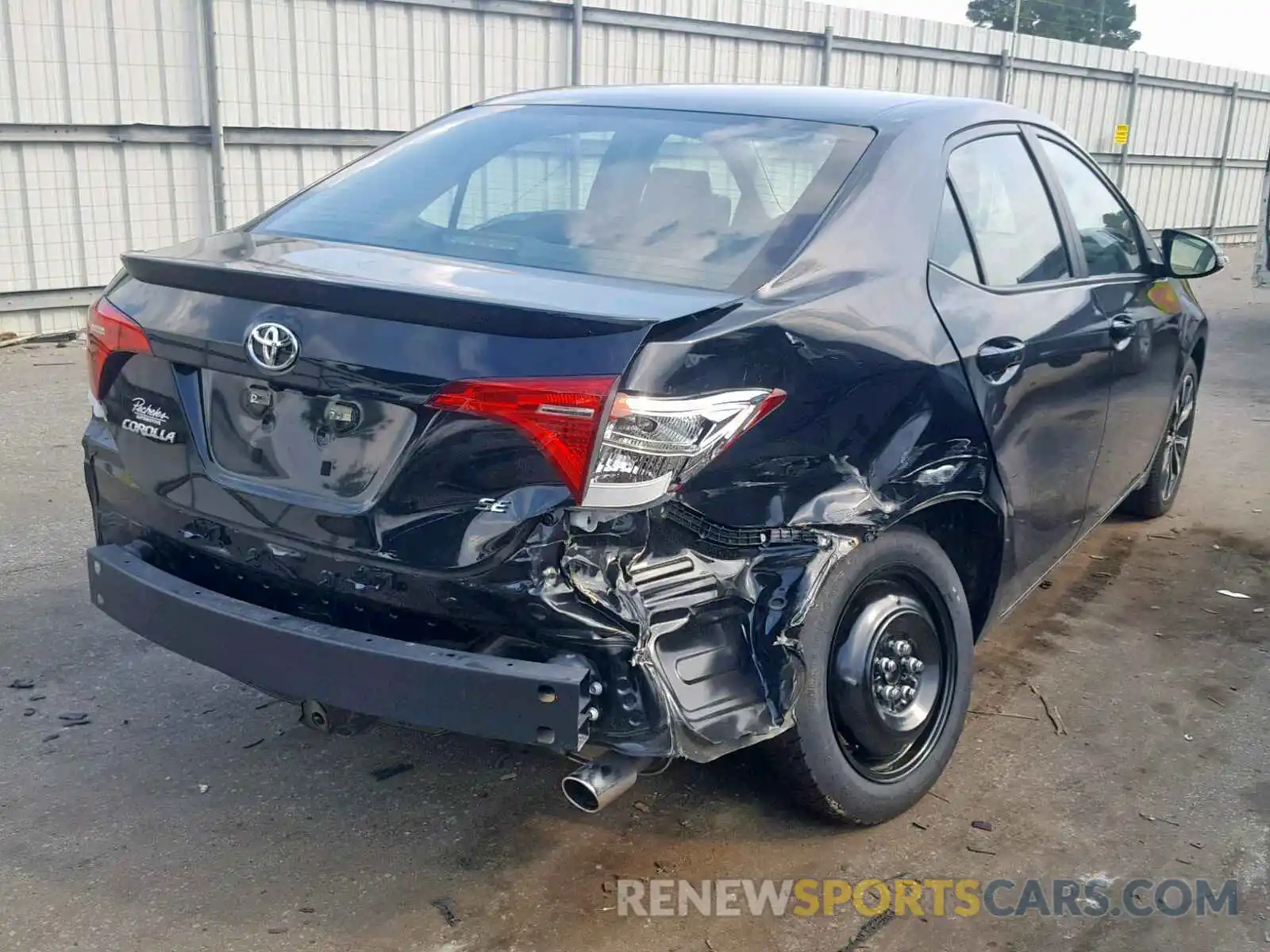 4 Photograph of a damaged car 5YFBURHE7KP930309 TOYOTA COROLLA 2019