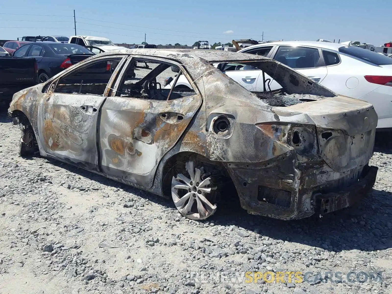 3 Photograph of a damaged car 5YFBURHE7KP930536 TOYOTA COROLLA 2019