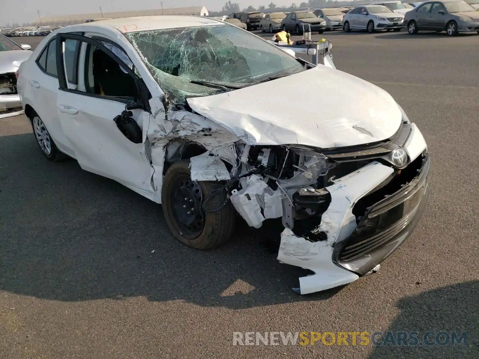 1 Photograph of a damaged car 5YFBURHE7KP931248 TOYOTA COROLLA 2019