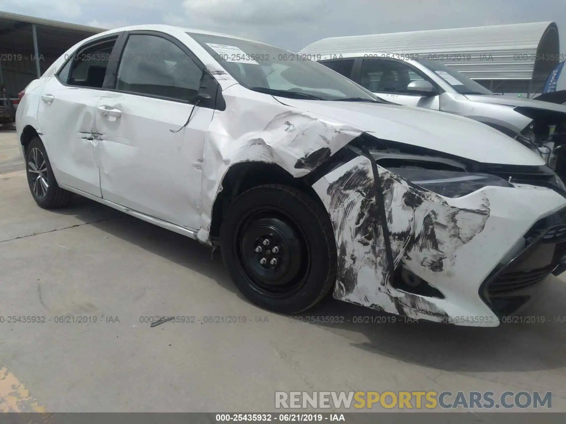 6 Photograph of a damaged car 5YFBURHE7KP931556 TOYOTA COROLLA 2019