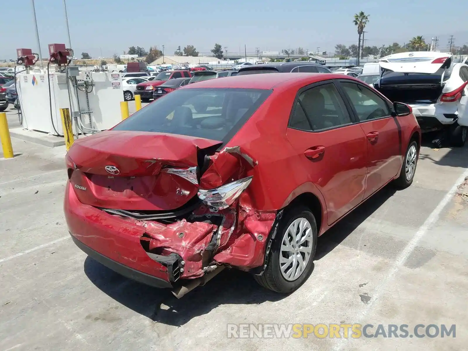 4 Photograph of a damaged car 5YFBURHE7KP931735 TOYOTA COROLLA 2019