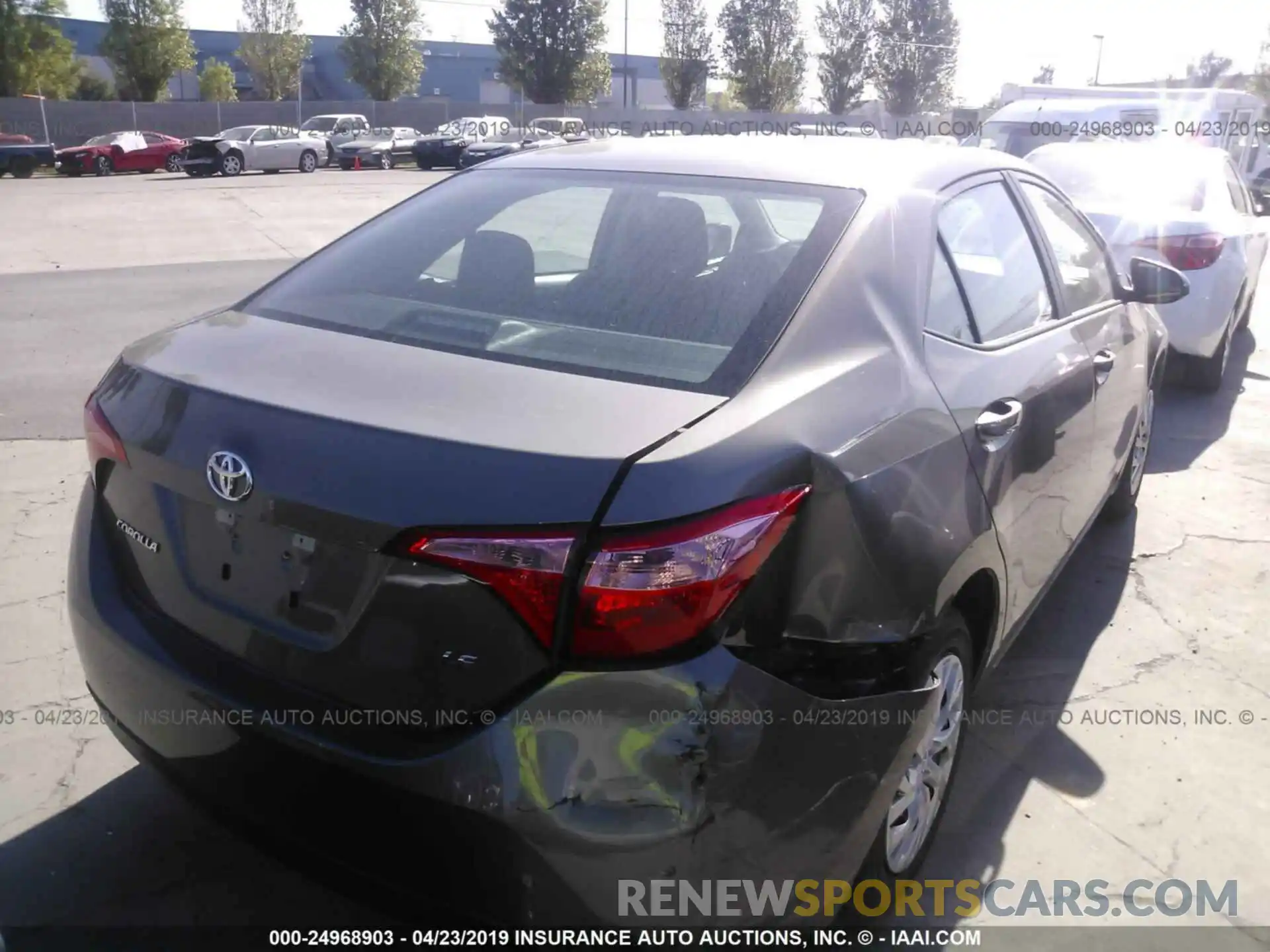 4 Photograph of a damaged car 5YFBURHE7KP932691 TOYOTA COROLLA 2019